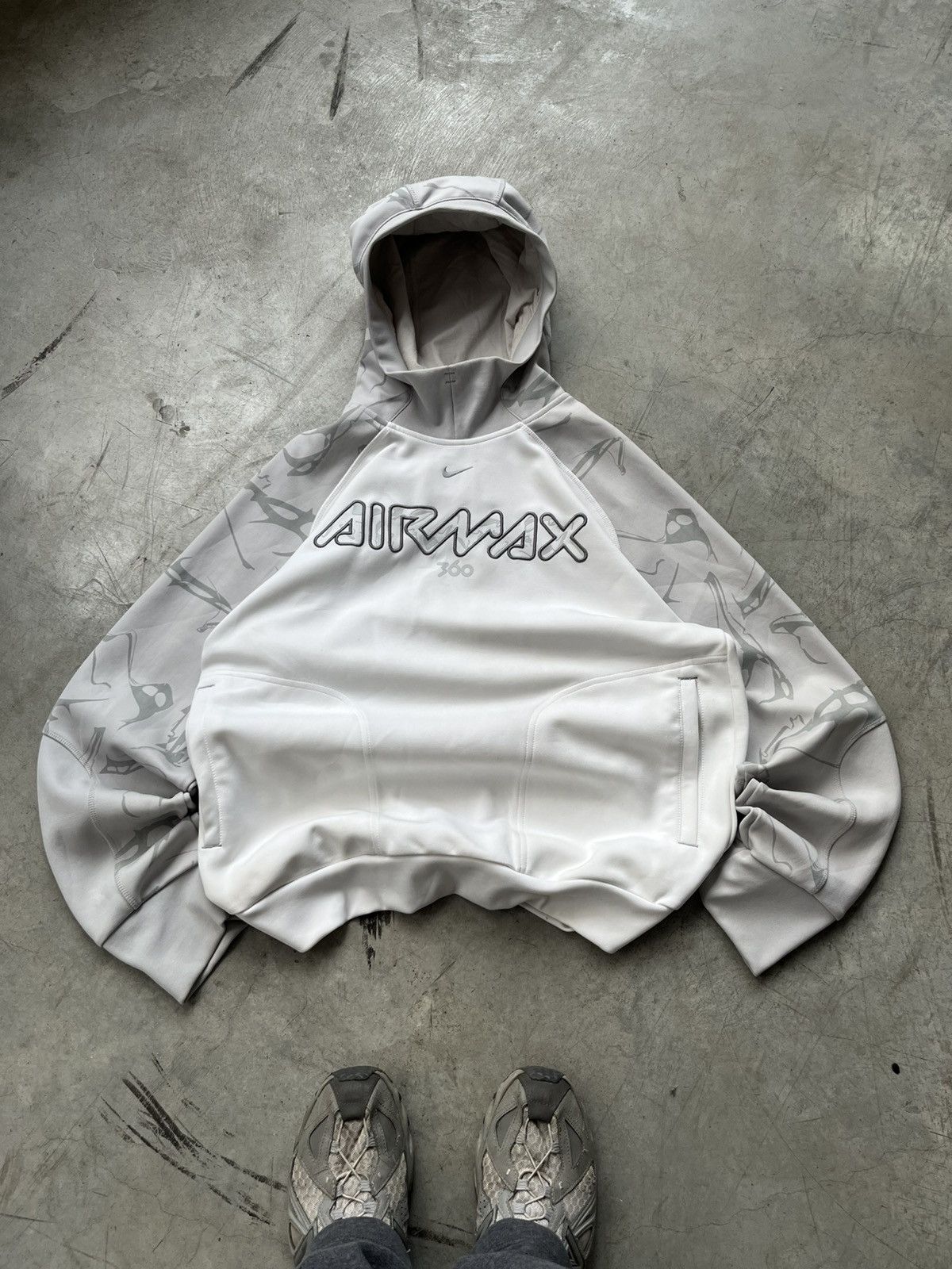 Nike Rare Nike Air Max 360 Baggy Hoodie Y2K 00s Size US L / EU 52-54 / 3 - 1 Thumbnail