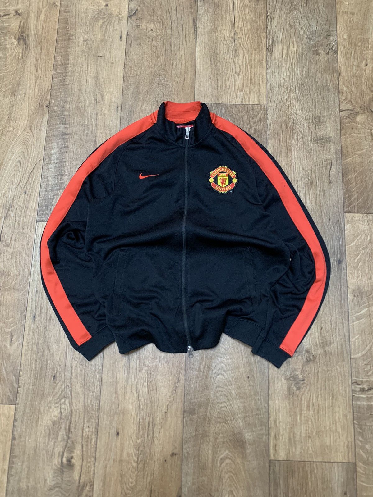 Nike Vintage Nike Manchester United windbreaker light jacket 90s Size US M / EU 48-50 / 2 - 4 Thumbnail