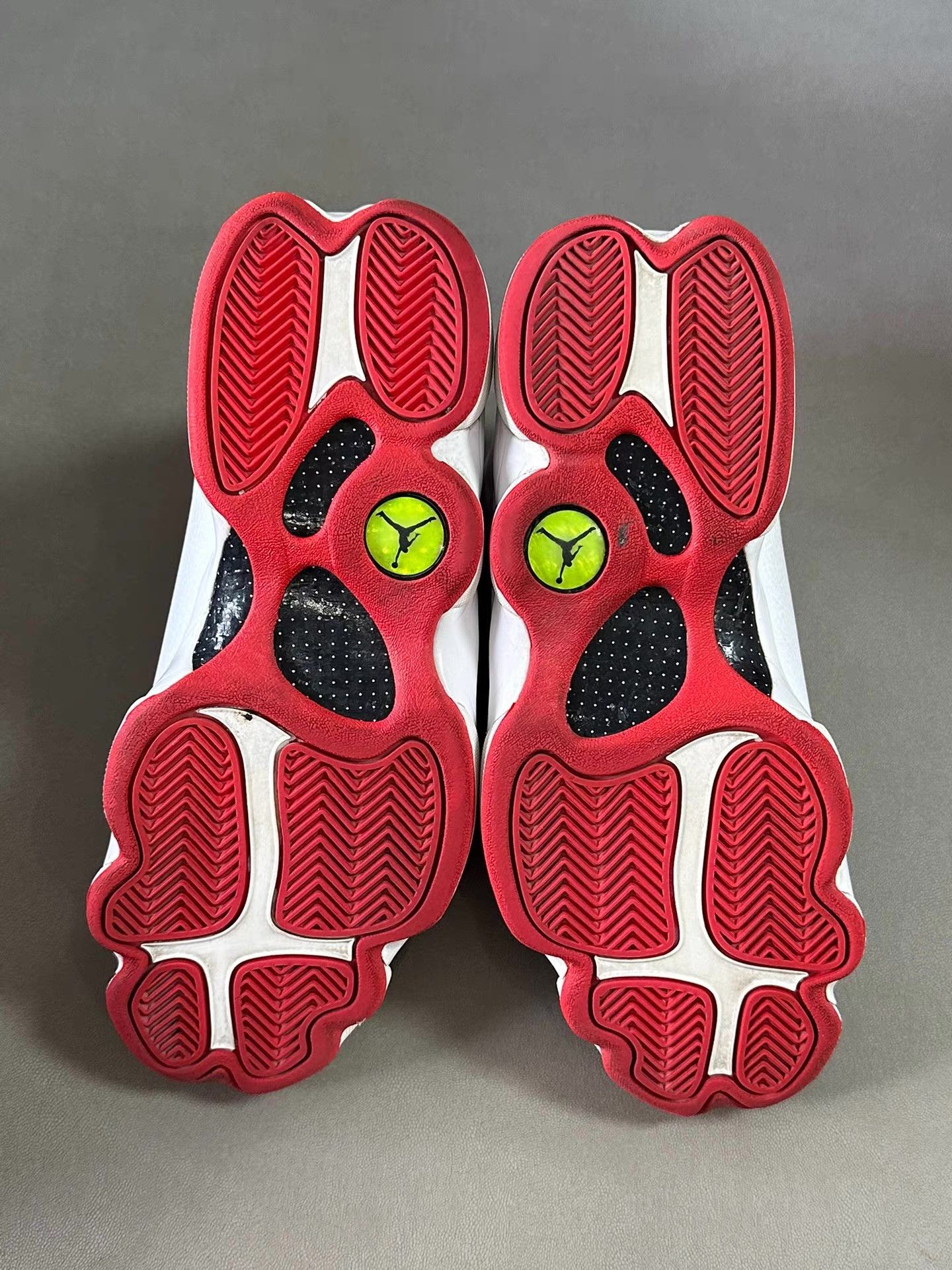Nike Air Jordan 13 HOF White & Red Ｑ20 Size US 8 / EU 41 - 4 Thumbnail