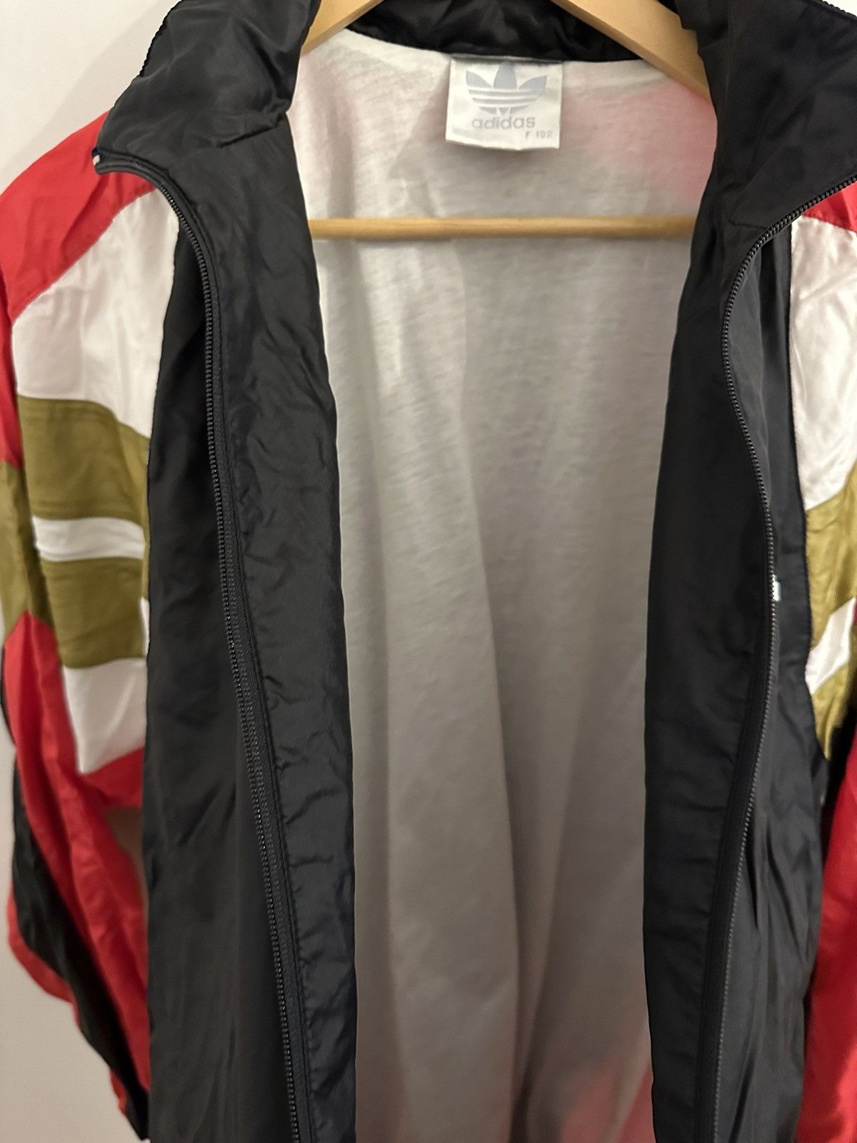 Adidas Adidas Jacket Windbreaker Size XL Retro Vintage Size US XL / EU 56 / 4 - 6 Thumbnail