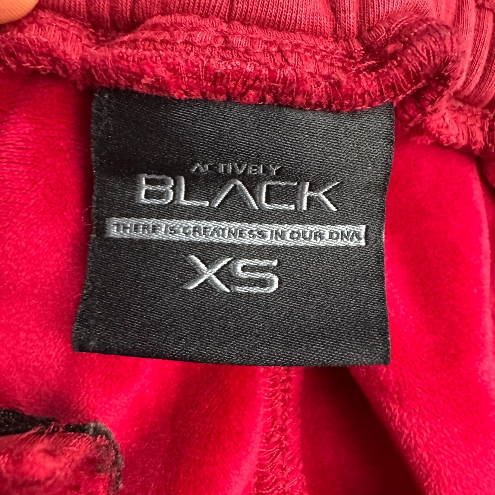Vintage Actively Black Heavyweight Jogger Sweatpants Mens XS Red Zipped Pockets Active Size US 27 - 7 Thumbnail