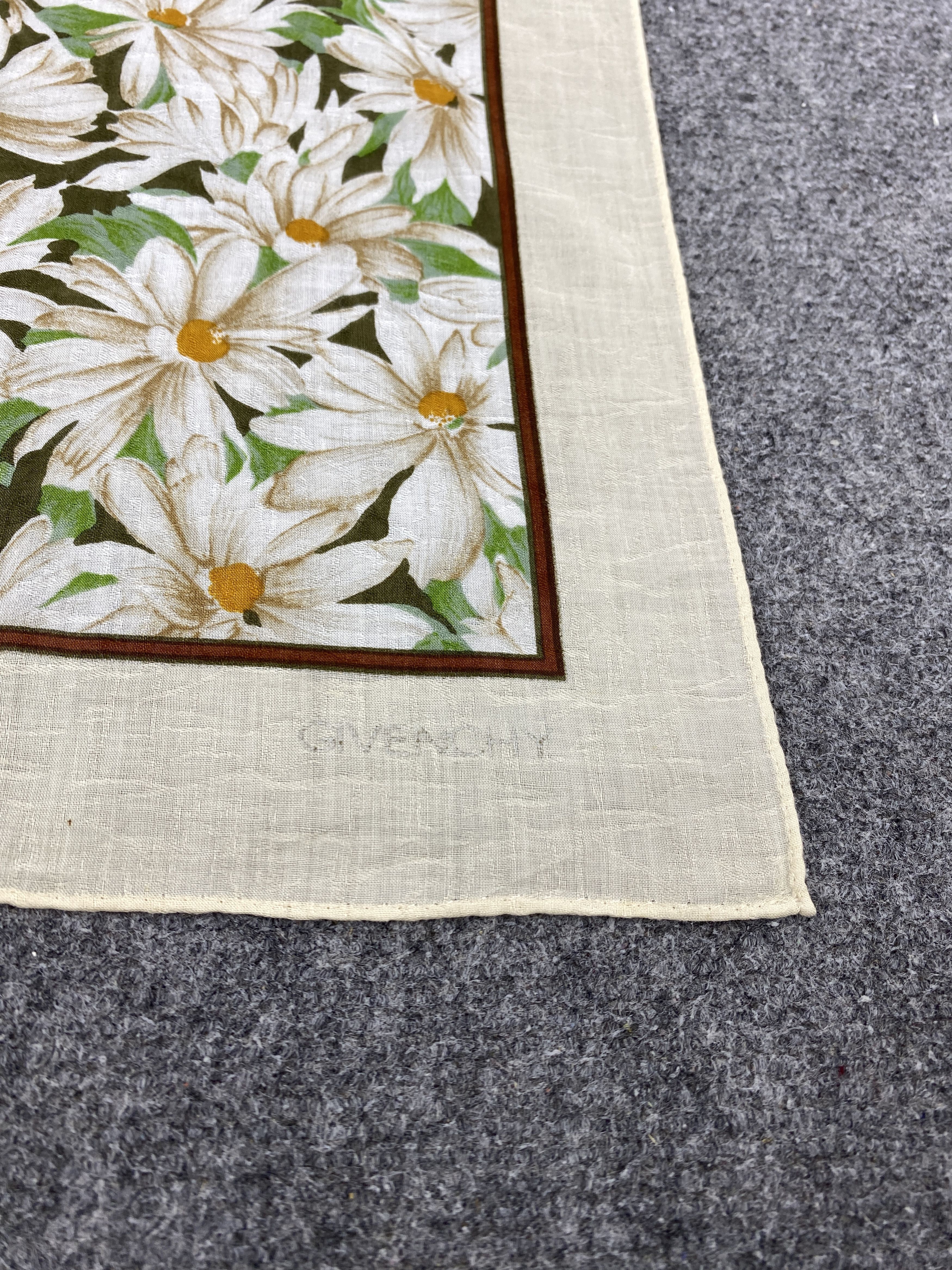 Givenchy Vintage Givenchy Handkerchief / Neckerchief KT0306 Size ONE SIZE - 5 Thumbnail
