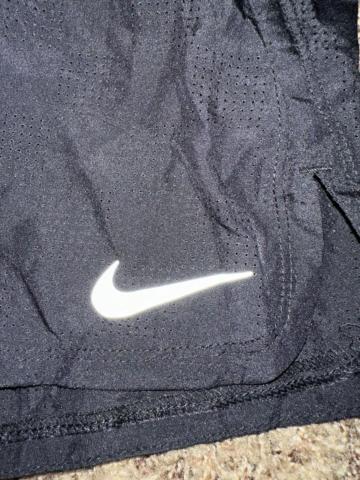 Nike Nike Women’s Crew Running Black Shorts Size 32" / US 10 / IT 46 - 2 Thumbnail