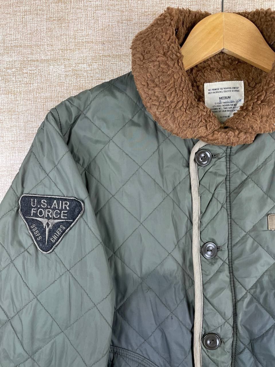 Vintage Vintage Back Number US Air Force Quilted Button Jacket Size US M / EU 48-50 / 2 - 6 Thumbnail