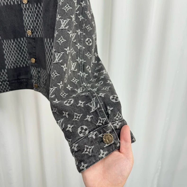 Louis Vuitton Louis Vuitton Black and grey print denim jacket Size US M / EU 48-50 / 2 - 4 Thumbnail