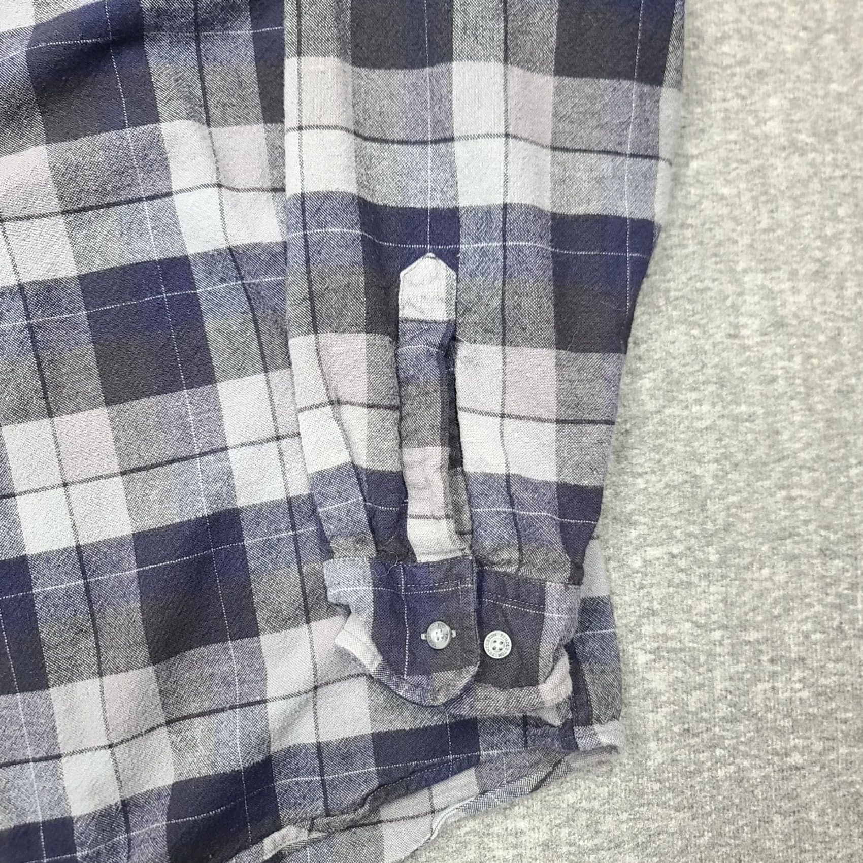 Pendleton Pendleton Mason Cotton Flannel Shirt Mens XL Long Sleeve Blue Gray Plaid Button-Down Collar Casual, Travel Twill Size US XL / EU 56 / 4 - 5 Thumbnail