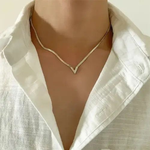 Jewelry V-shaped Flat Snake Chain Necklace Size ONE SIZE - 4 Thumbnail