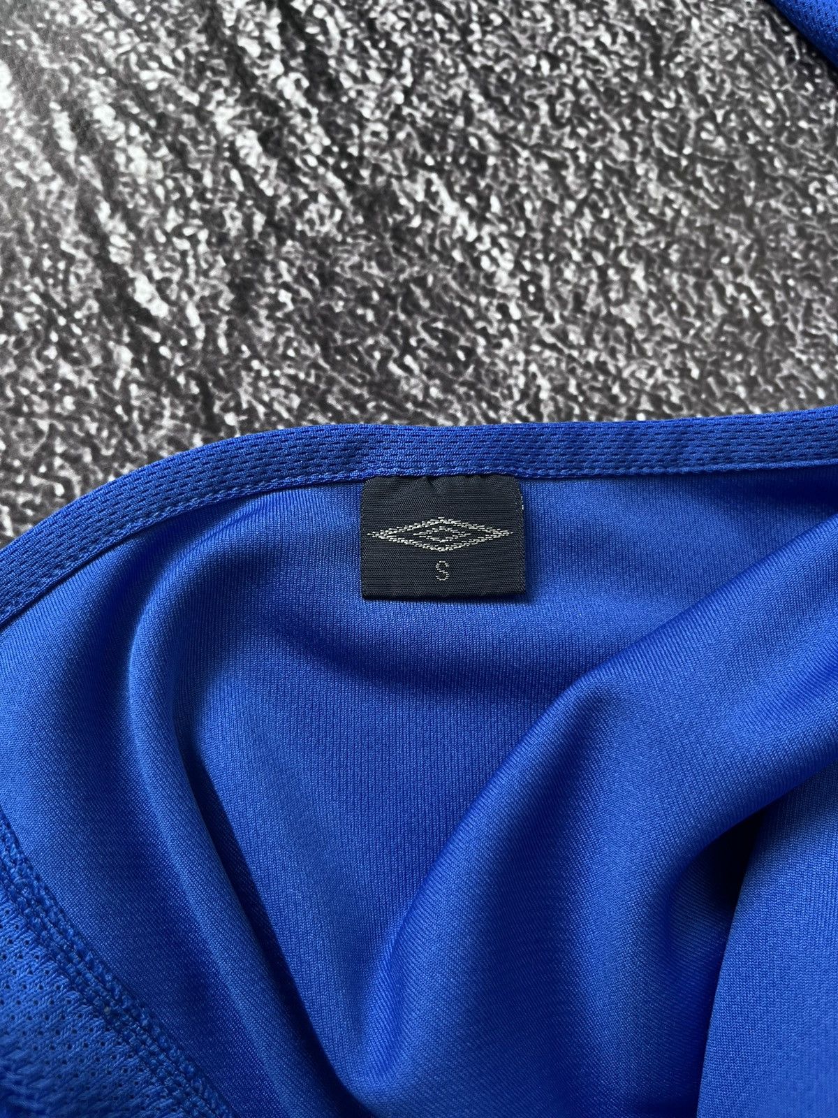 Umbro CHELSEA UMBRO 2003/2004 FOOTBALL REISSUE JERSEY #8 LAMPARD Size US S / EU 44-46 / 1 - 10 Thumbnail