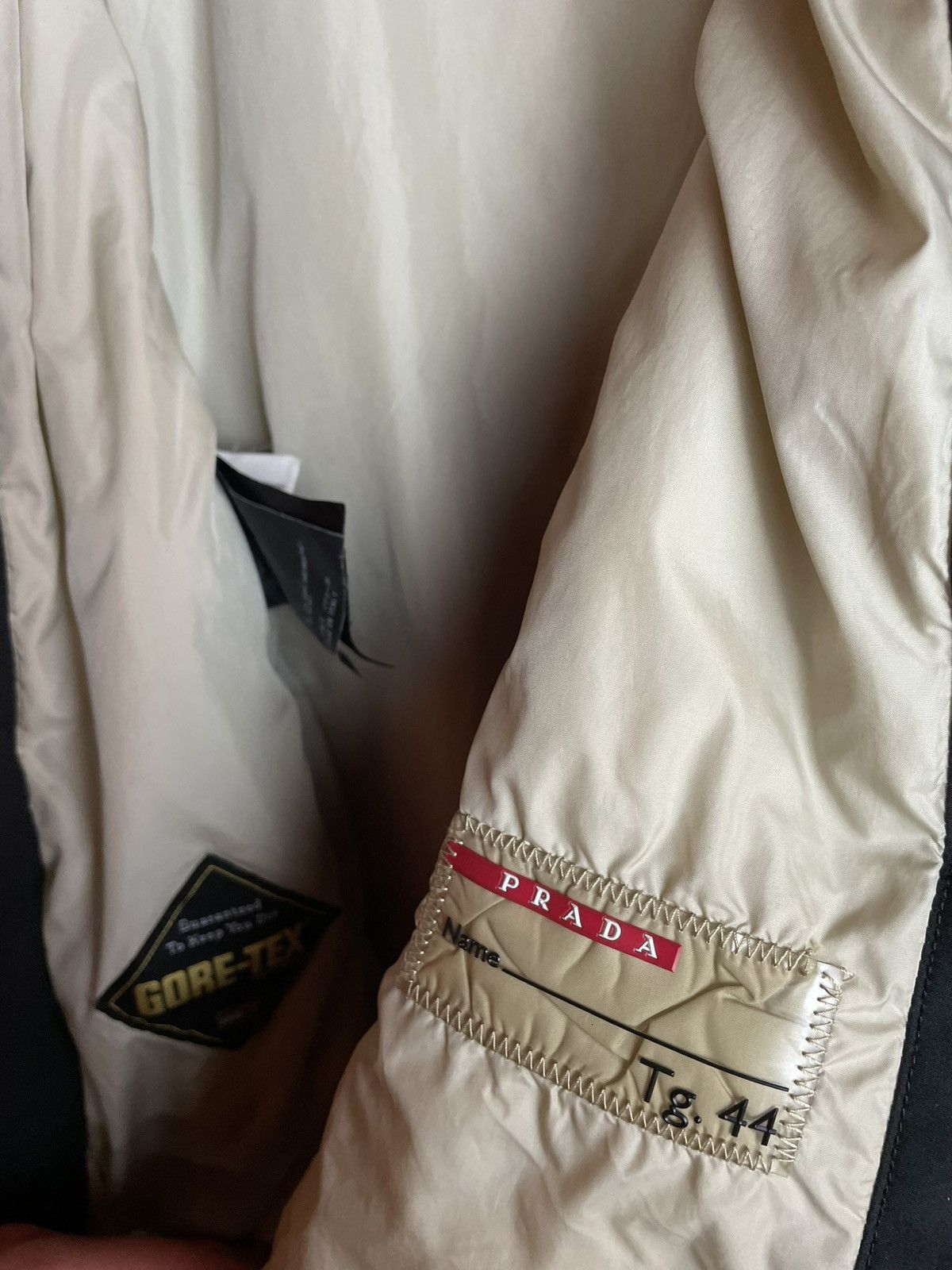 Prada × Vintage Vintage Prada Gore-Tex Long Coat Womens Size L / US 10 / IT 46 - 15 Thumbnail
