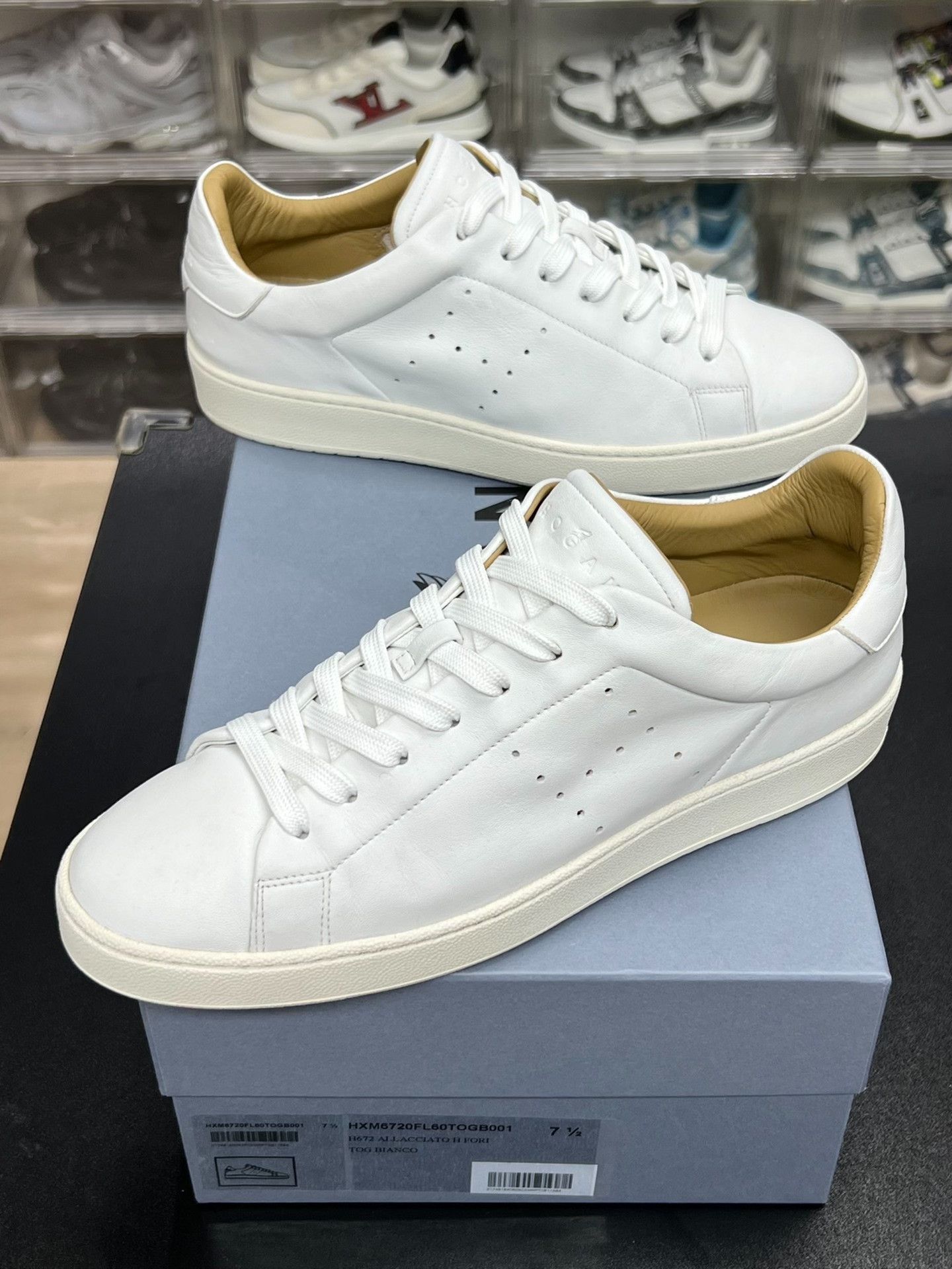 Hogan Hogan Retro White Lowtop Sneakers 8.5 Men Size US 8.5 / EU 41-42 - 1 Thumbnail