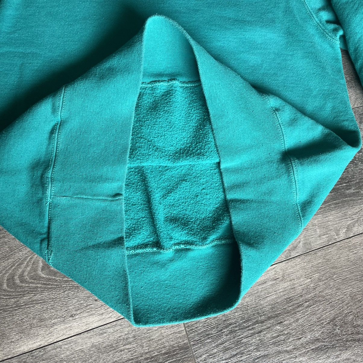 Champion Vintage 1990s Champion Basic Small Logo Turquoise Crewneck Size US M / EU 48-50 / 2 - 6 Thumbnail