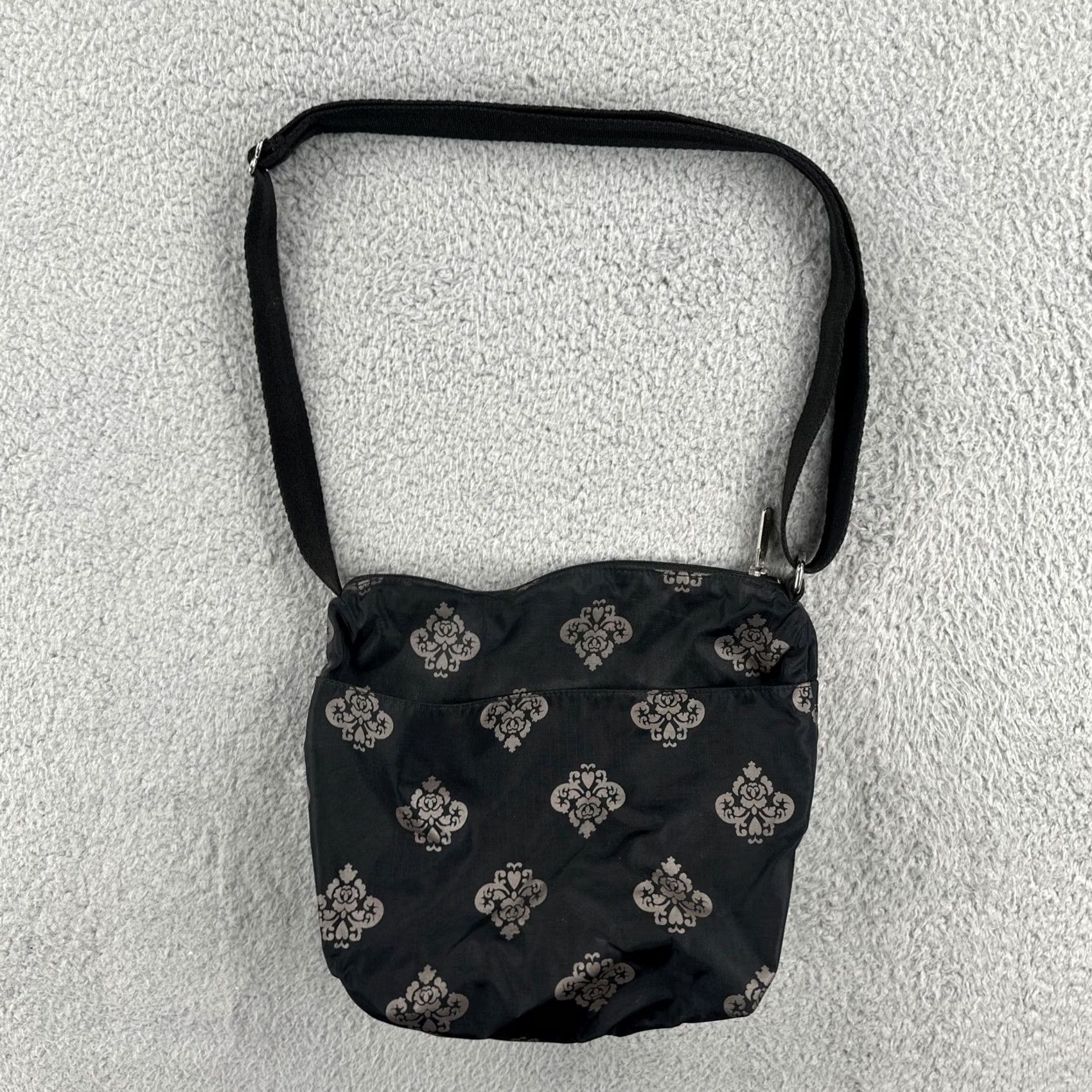 LeSportsac VINTAGE Le SportSac Medium Crossbody Bag Black Nylon Women EUC Size ONE SIZE - 3 Thumbnail