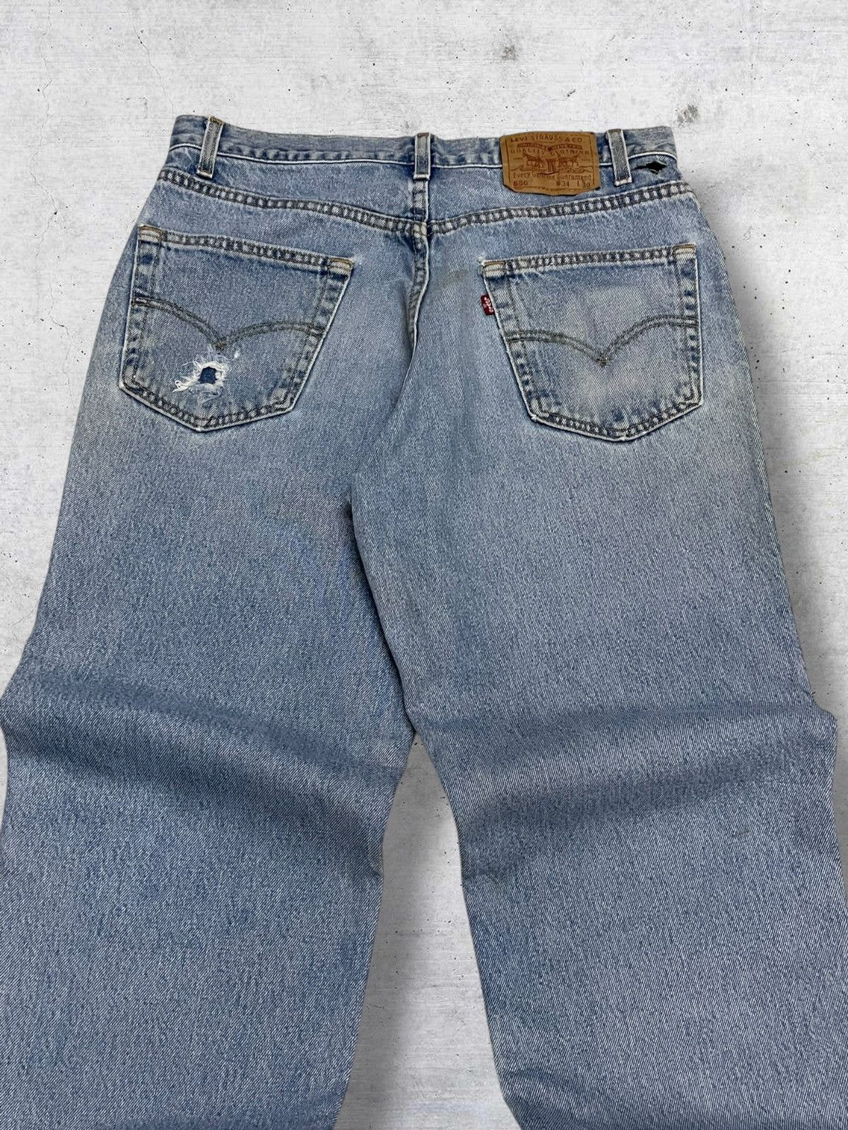 Levi's Vintage Clothing VINTAGE LEVIS 550 90S DESIGNER DISTRESSED TRASH DENIM Size US 32 / EU 48 - 12 Thumbnail