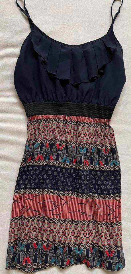 Designer Flattering Summer Sundress Size S / US 4 / IT 40 - 1 Preview