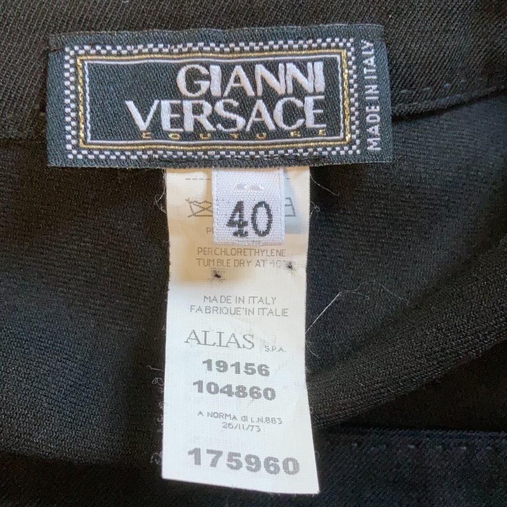 Versace Versace Vintage Classic Black Wool Skirt Size 40 Fits like 6 Size 28" / US 6 / IT 42 - 1 Thumbnail