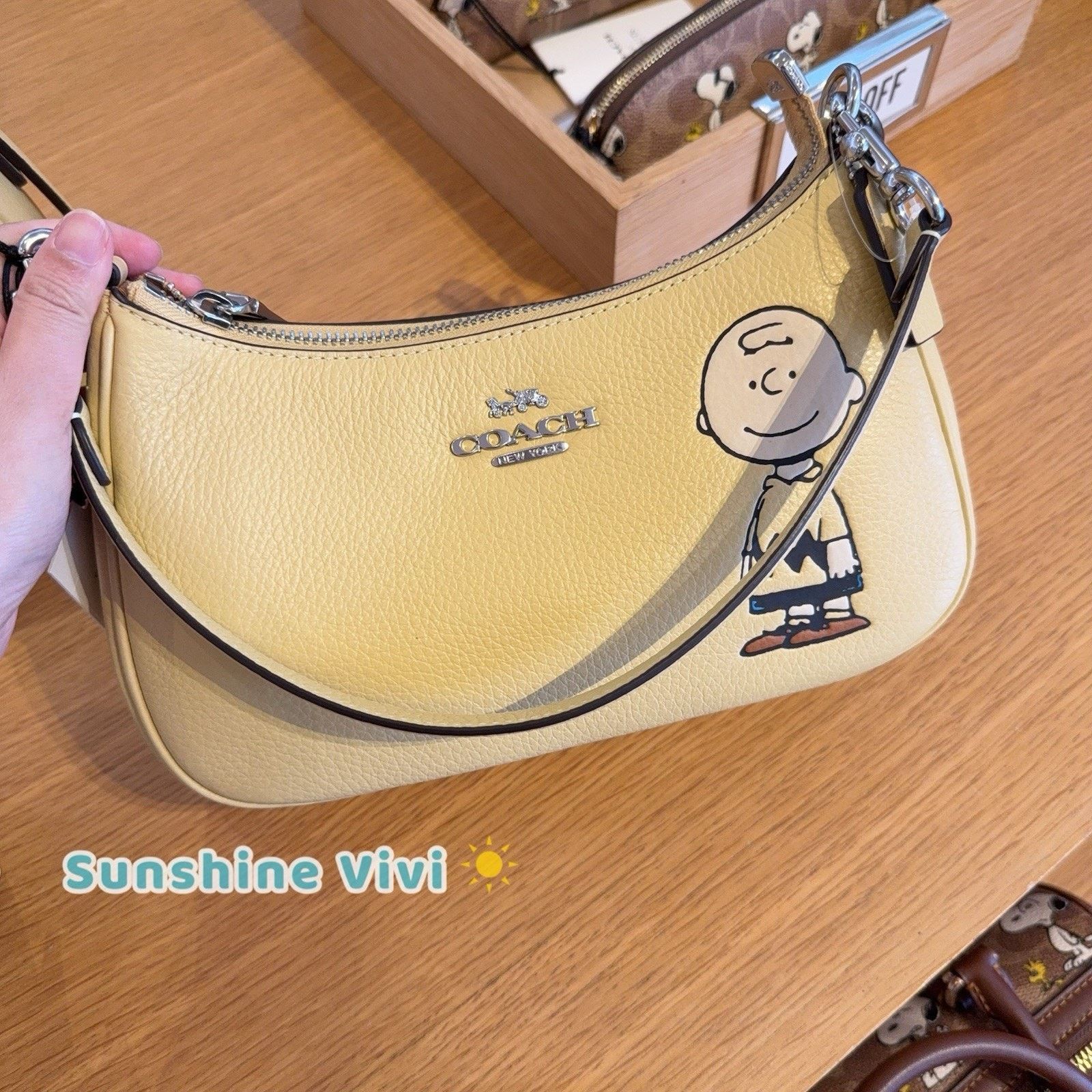 Coach NWT Coach CBJ83 X Peanuts Teri Shoulder Bag Charlie Brown Size ONE SIZE - 1 Thumbnail