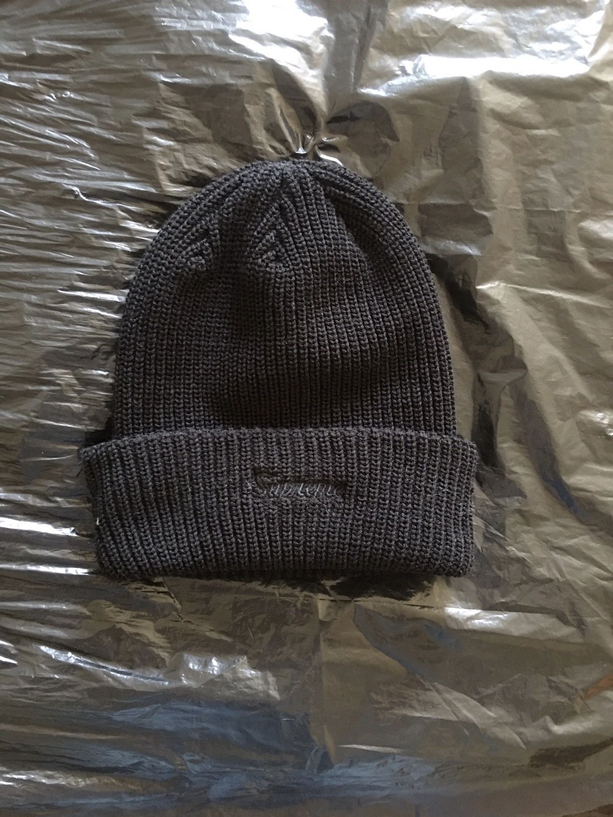 Supreme Loose Gauge Beanie (SS22) Red