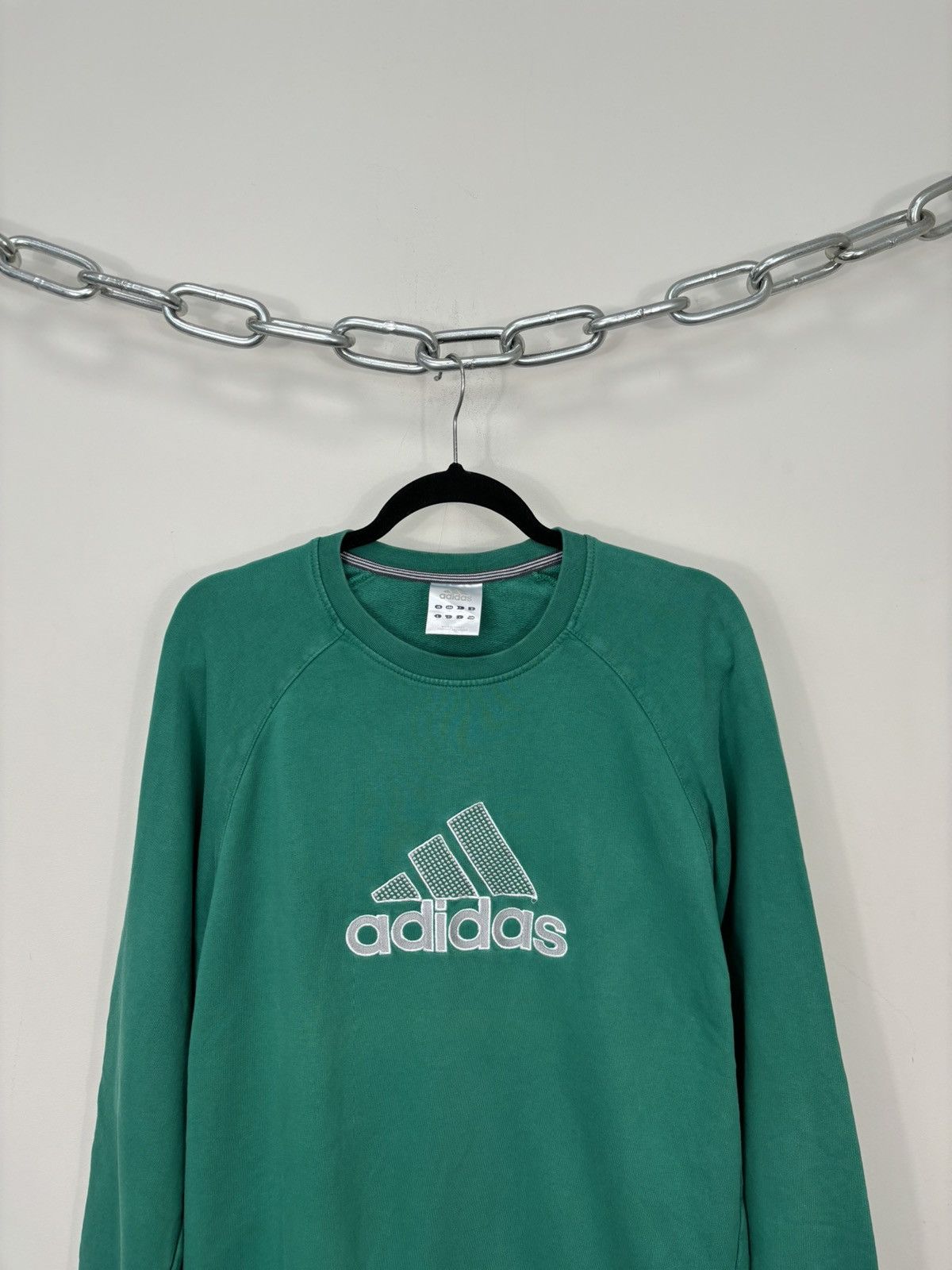 Adidas Vintage Adidas Y2K Big Embroidered Logo Sweatshirt Size US M / EU 48-50 / 2 - 2 Thumbnail