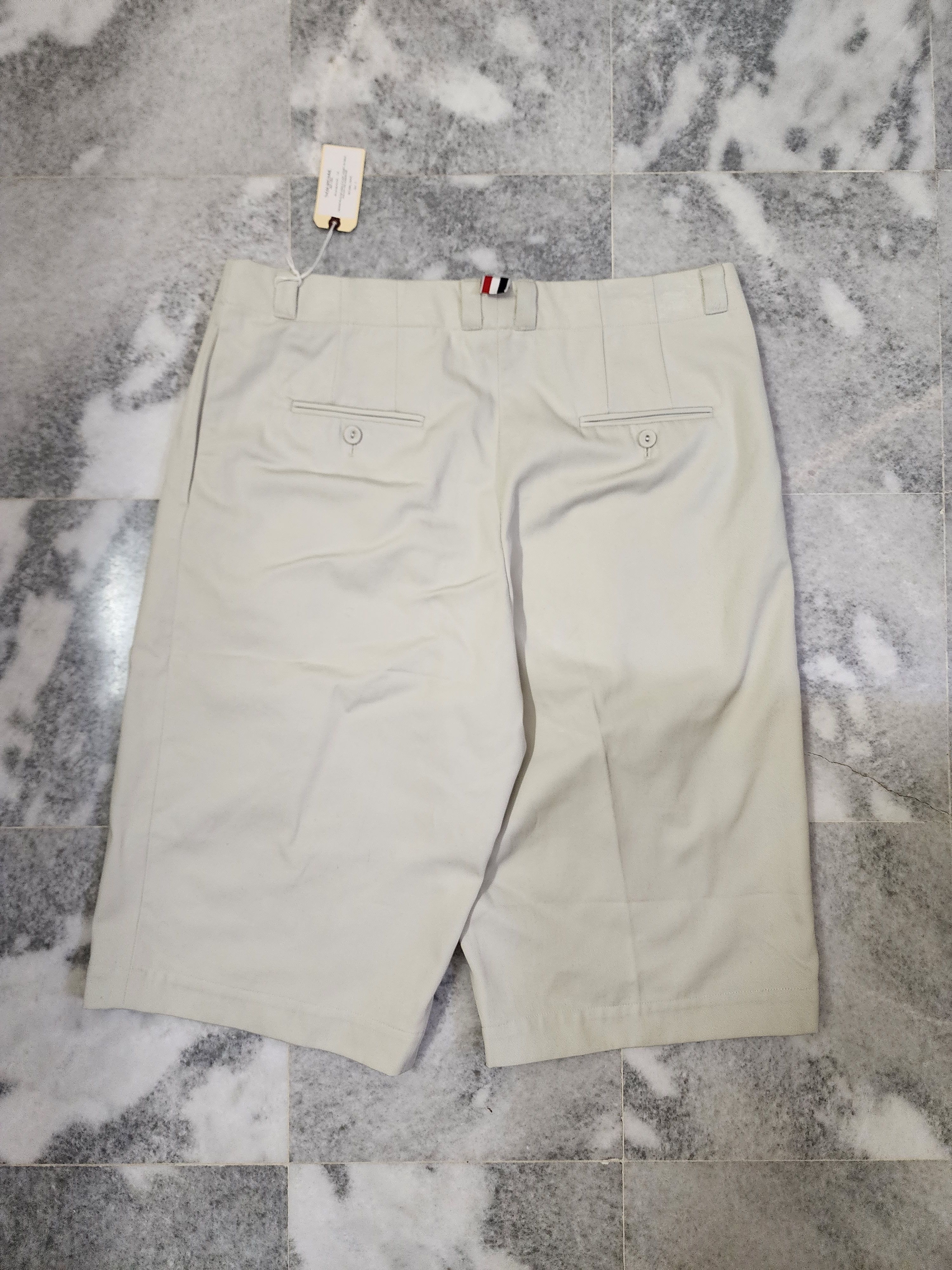 Thom Browne Single Pleat Shorts Size US 34 / EU 50 - 2 Thumbnail