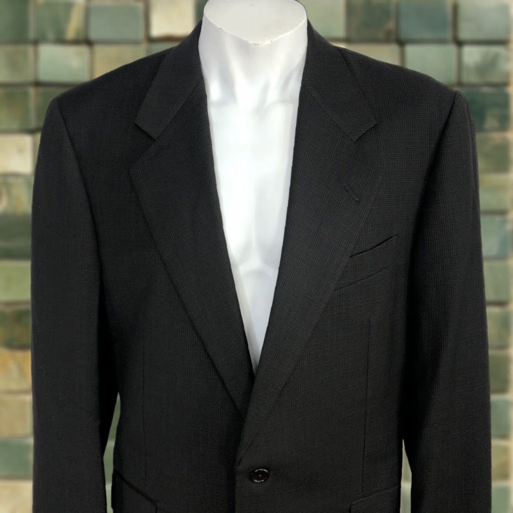 Loro Piana Hickey Freeman Sport Coat Jacket Tasmanian Ing. Loro Piana Super 120s 40R Wool Check Single-Breasted Notch Lapel, 4-Button Sleeve, Regular Fit Mens Size US XXS / EU 40 - 1 Thumbnail