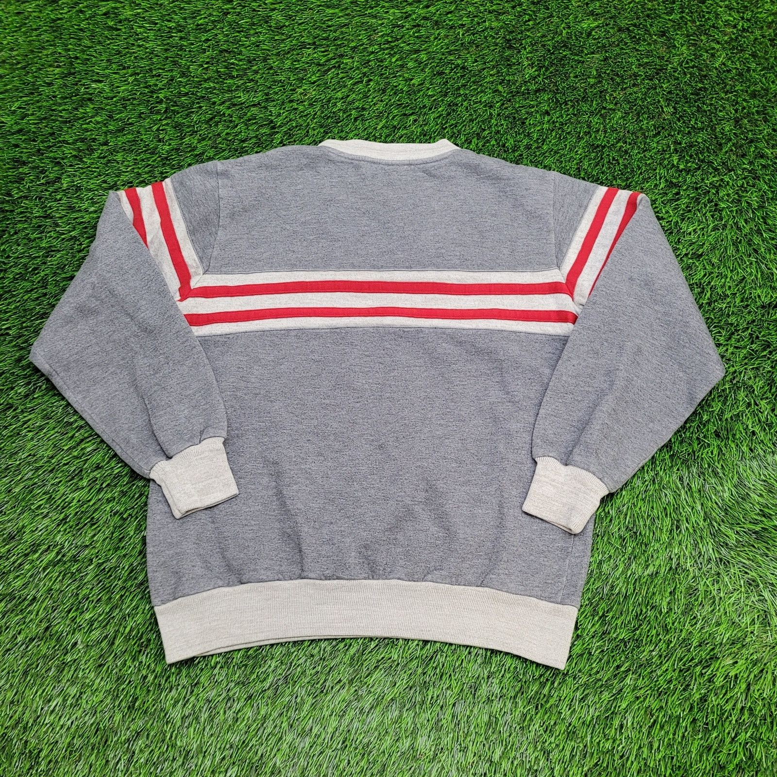 Wilson Vintage 90s Wilson Sweatshirt Womens Medium 20x23 Gray Size M / US 6-8 / IT 42-44 - 2 Thumbnail