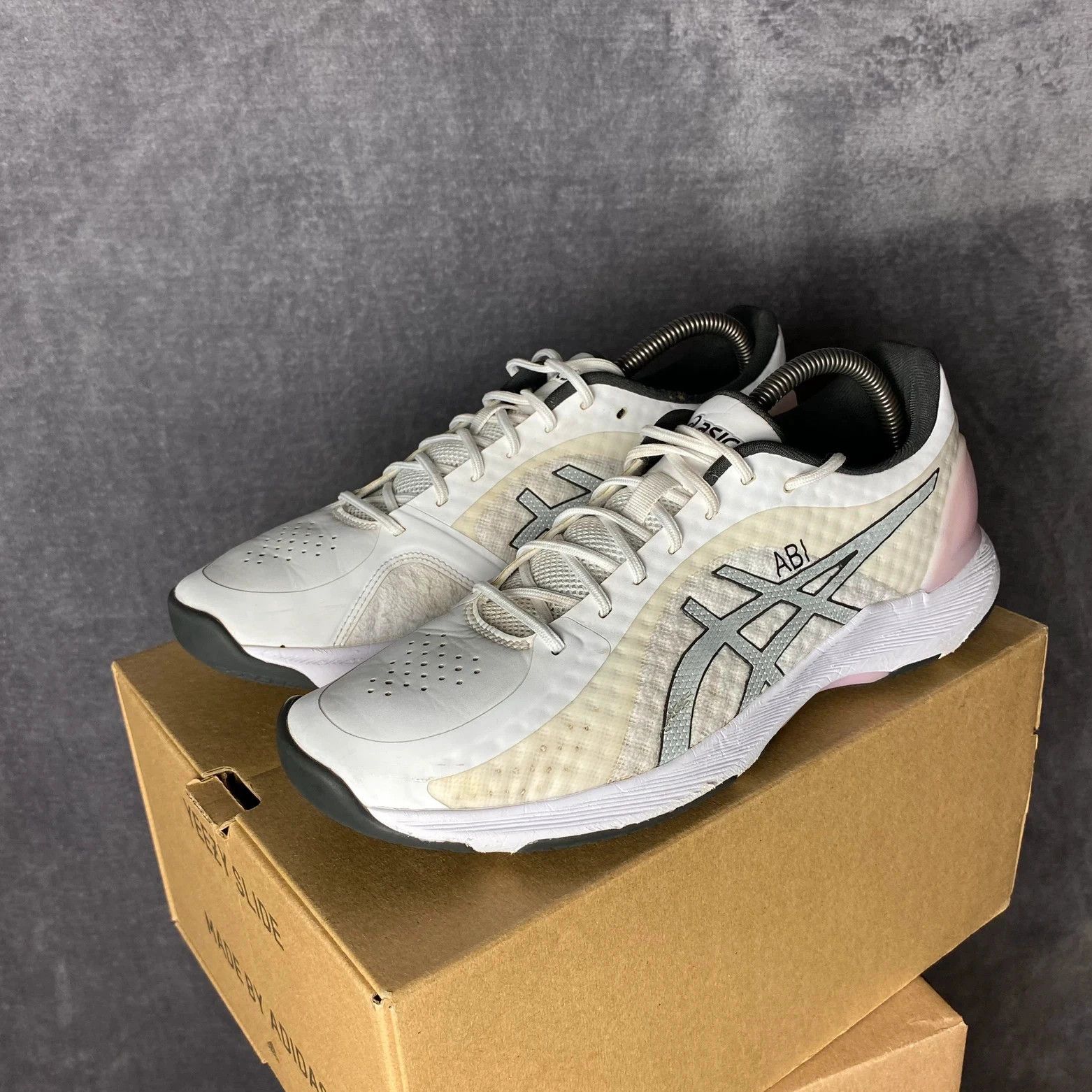 Asics Asics Netburner Super FF tennis shoes white pink Size US 12 / IT 42 - 1 Thumbnail