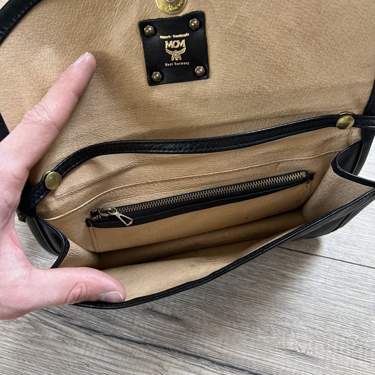 MCM × Vintage Vintage MCM Crossbody Bag Monogram Black West Germany Size ONE SIZE - 12 Thumbnail