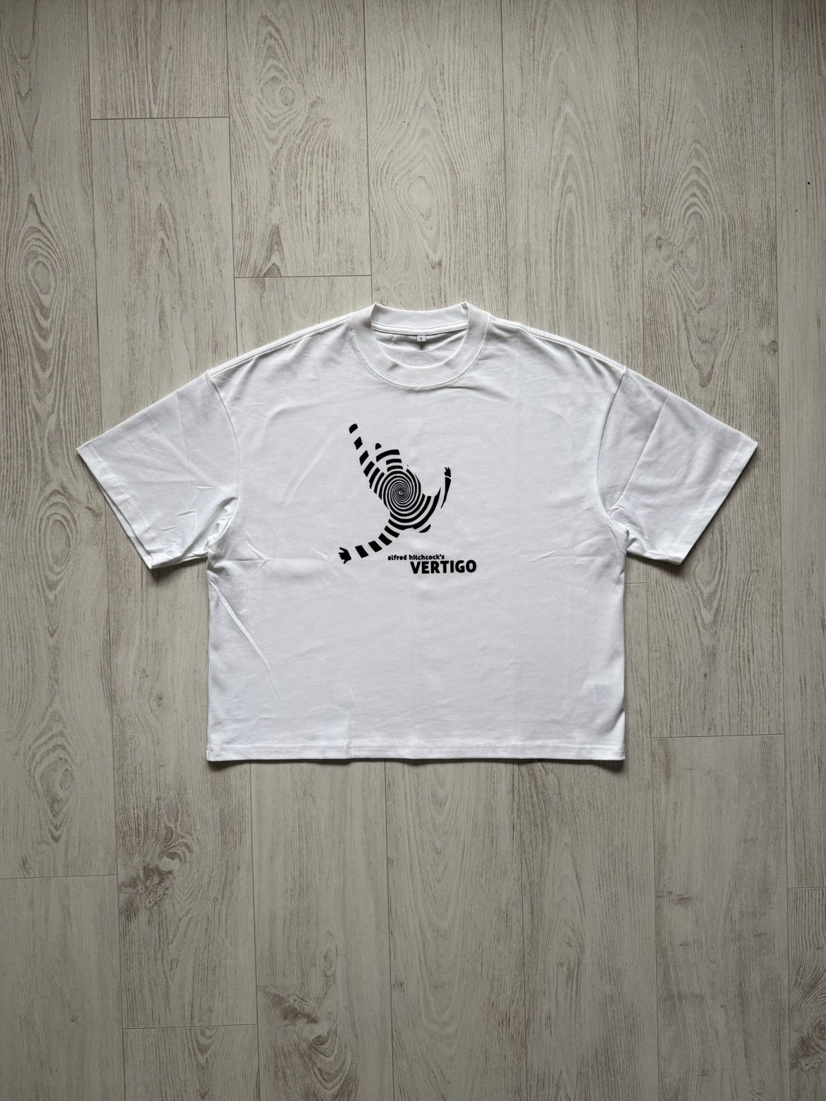 Other Alfred Hitchcock Vertigo Custom Retro Boxy T-Shirt White S Size US S / EU 44-46 / 1 - 1 Thumbnail