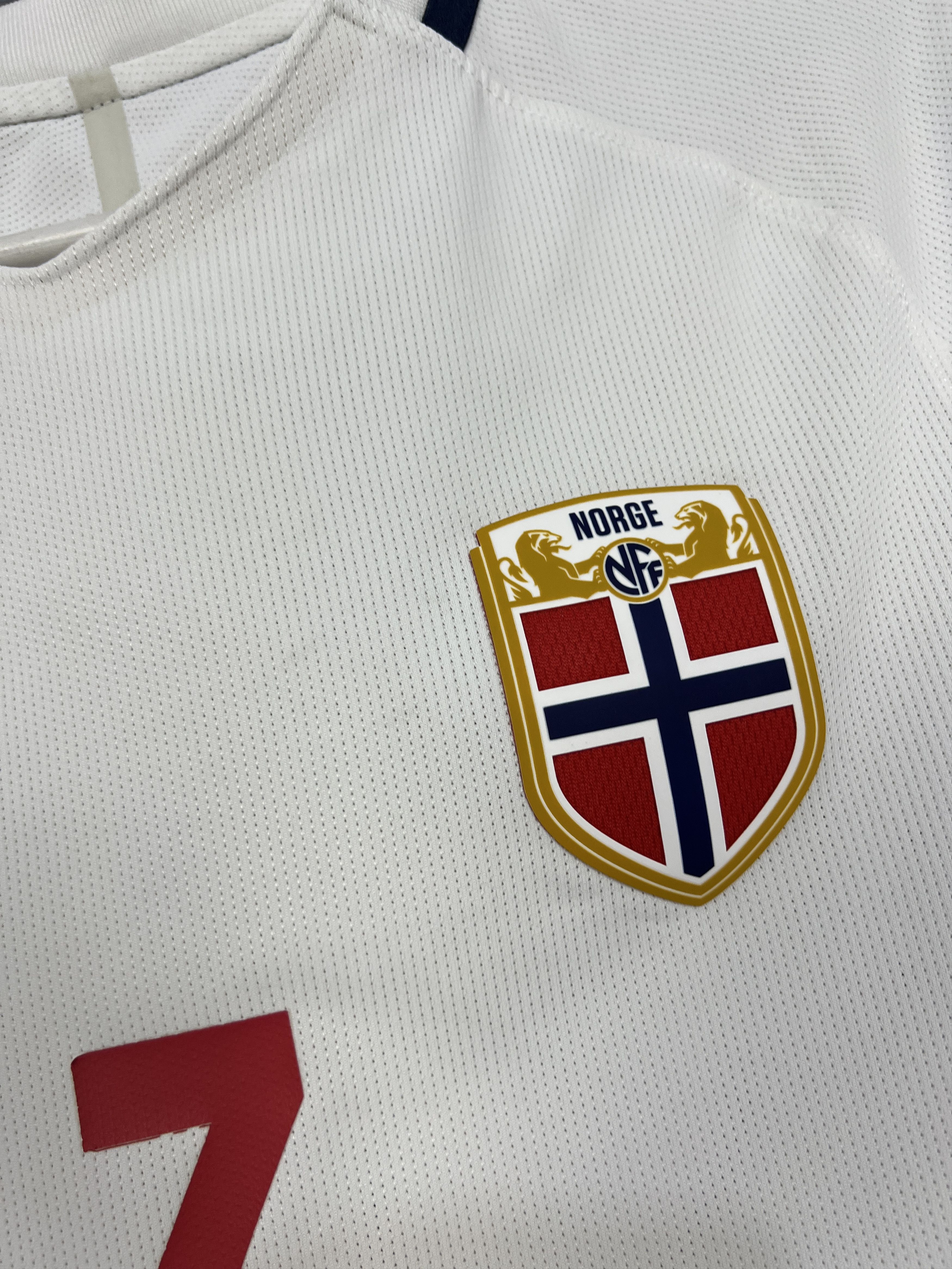 Nike Norway Away football shirt 2016 Soccer #3 Nike Player Issue Size US M / EU 48-50 / 2 - 6 Thumbnail