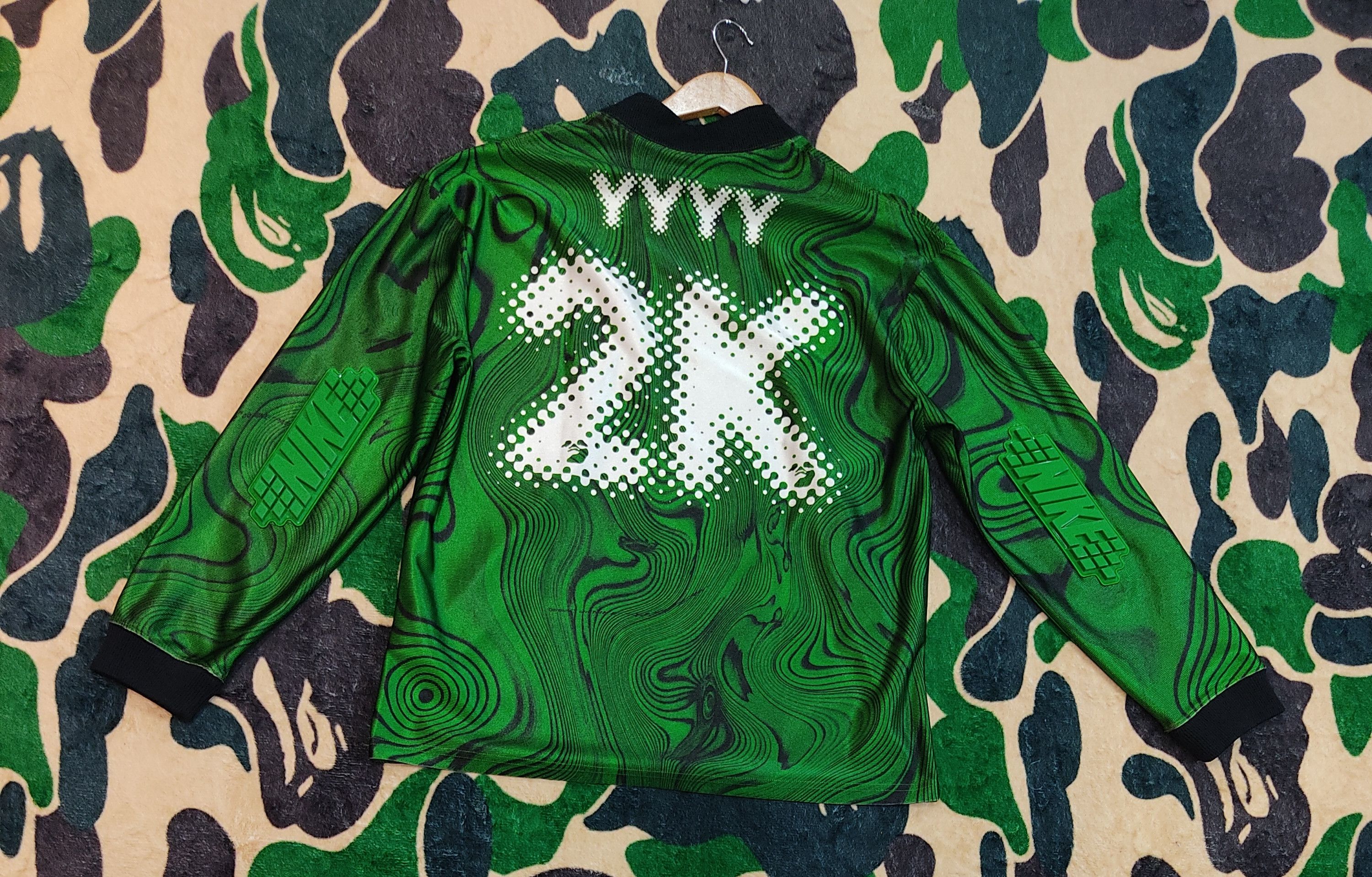 Off-White - 【美品】nike off-white ユニフォーム Nike x Off-White™ Allover Print Jersey Kelly Green Size M