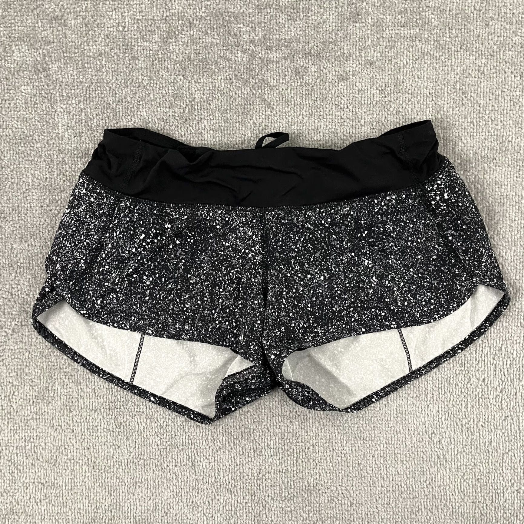 Lululemon Lululemon Speed Shorts Womens 6 / 3" Splatter Galaxy Black White Lined Running Size 28" / US 6 / IT 42 - 3 Thumbnail
