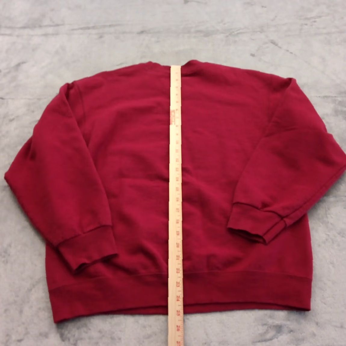 Fruit Of The Loom VINTAGE Fruit of the Loom Sweatshirt Mens Large Red Long Sleeve Pullover 2005 Crew Neck Cotton Blend Fleece Size US L / EU 52-54 / 3 - 6 Thumbnail