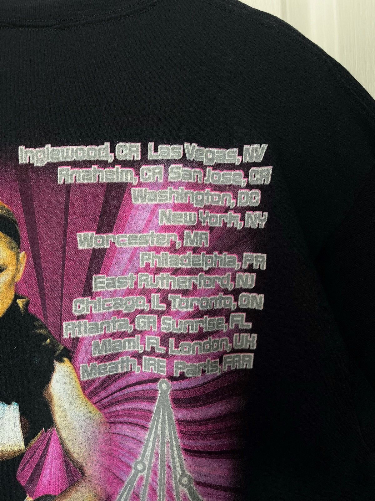 Fruit Of The Loom Vintage MADONNA Re-Invention Tour 2004 Size US XL / EU 56 / 4 - 5 Thumbnail