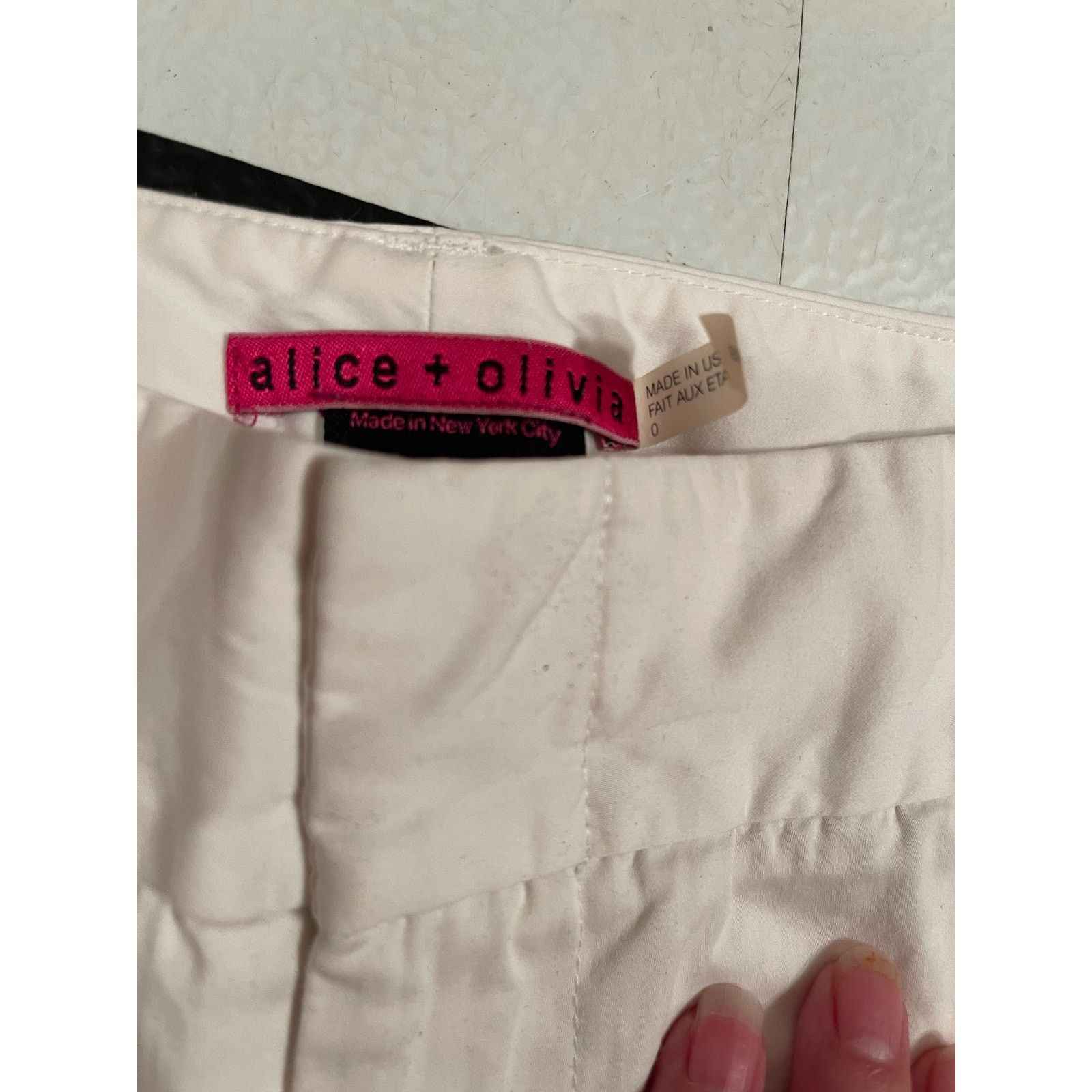 Alice + Olivia Alice + Olivia Olivia Straight Leg Pant, Size: 0 Size 25" / US 0 / IT 36 - 3 Thumbnail
