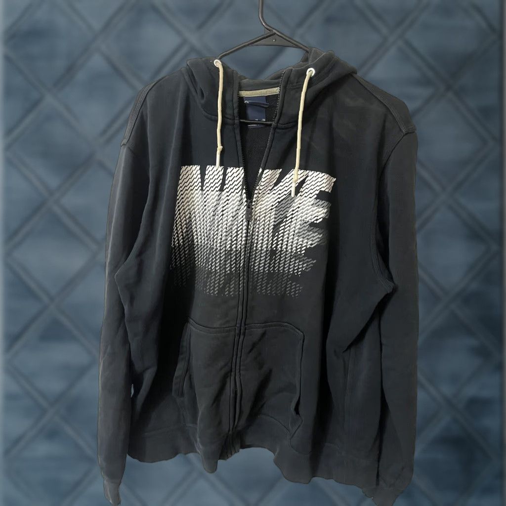 Nike Nike Hoodie Mens XL Black Full Zip Logo Fleece Jacket Sweatshirt Sportswear Nike Sportswear Hoodie Men XL Black Logo Full Zip Fleece Sweatshirt Sports Size US XL / EU 56 / 4 - 1 Thumbnail