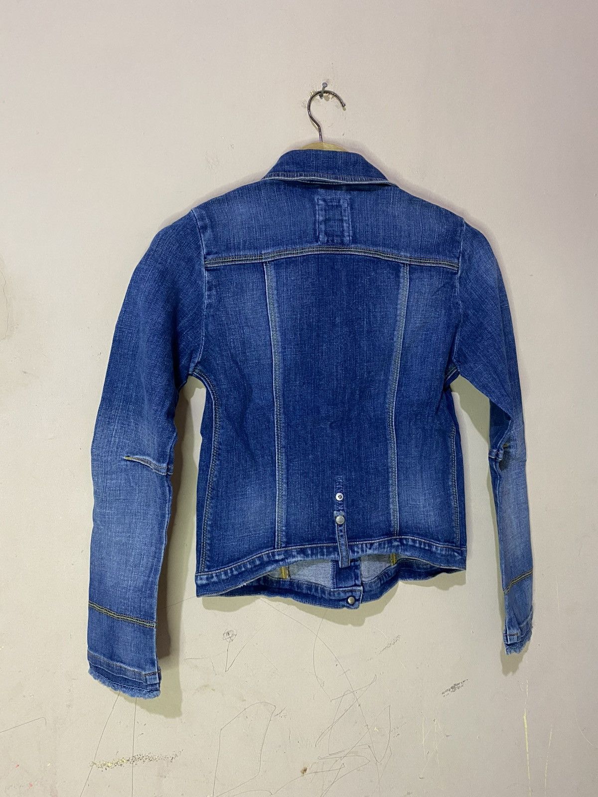Marithe + Francois Girbaud Vintage Marithe Francois Girbaud Bikers Denim Jacket Women Size S / US 4 / IT 40 - 12 Thumbnail