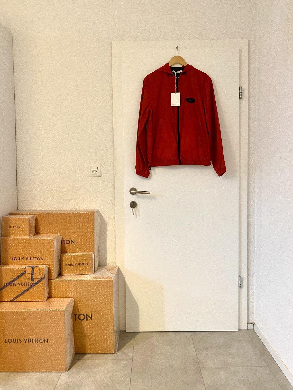 Givenchy BRAND NEW Bright Red Givenchy Light Jacket with TAGS ON Size US S / EU 44-46 / 1 - 9 Thumbnail
