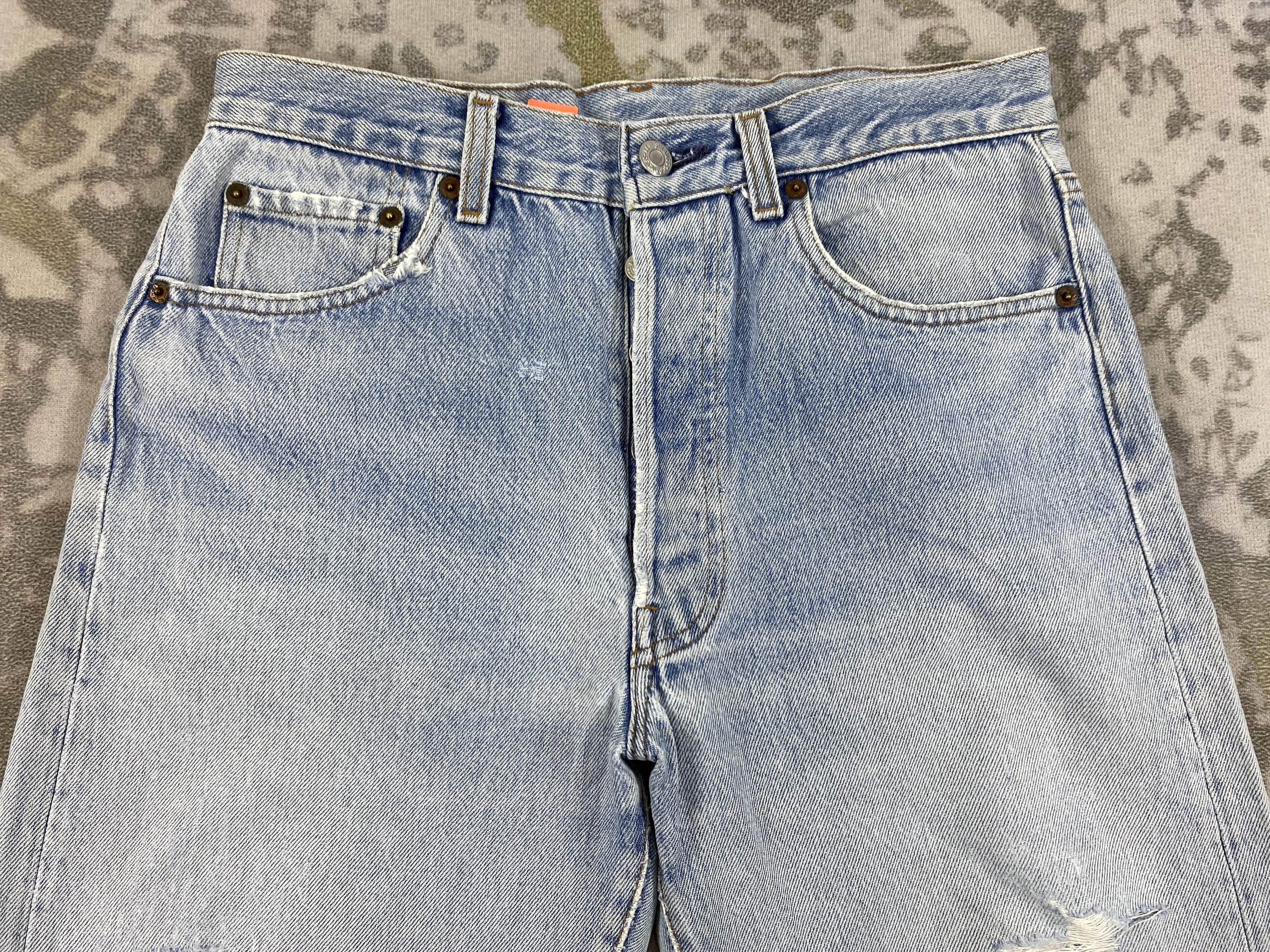 Levi's Vintage Levi's 501 Light Blue Jeans 29x32.5- JN3789 Size US 29 - 3 Thumbnail