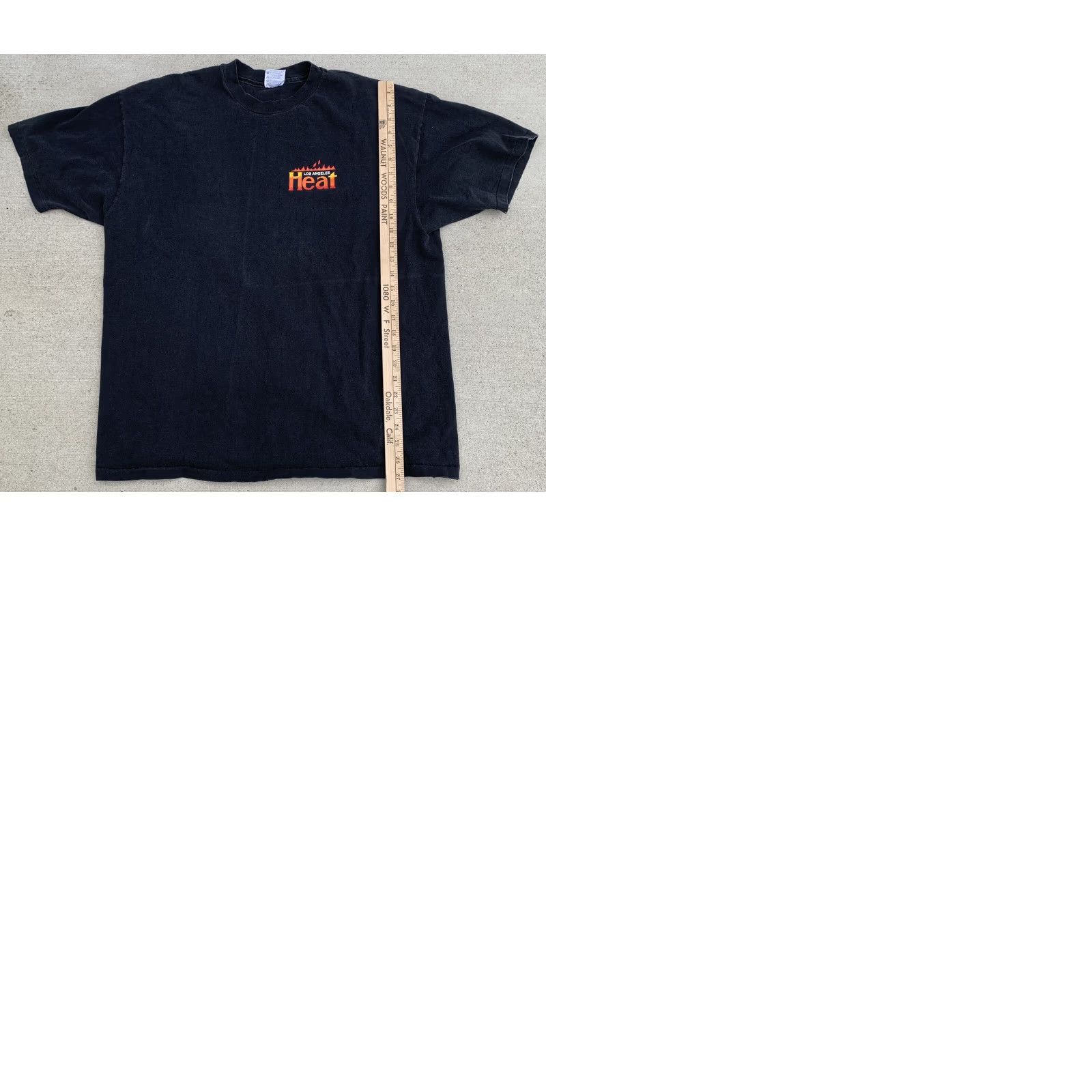 Hanes VINTAGE Hanes Football t-shirt XL Men Black Los Angeles Heat LA Firefighters FOOTBALL | Graphic Tee | Short Sleeve | Cotton Size US XL / EU 56 / 4 - 9 Thumbnail