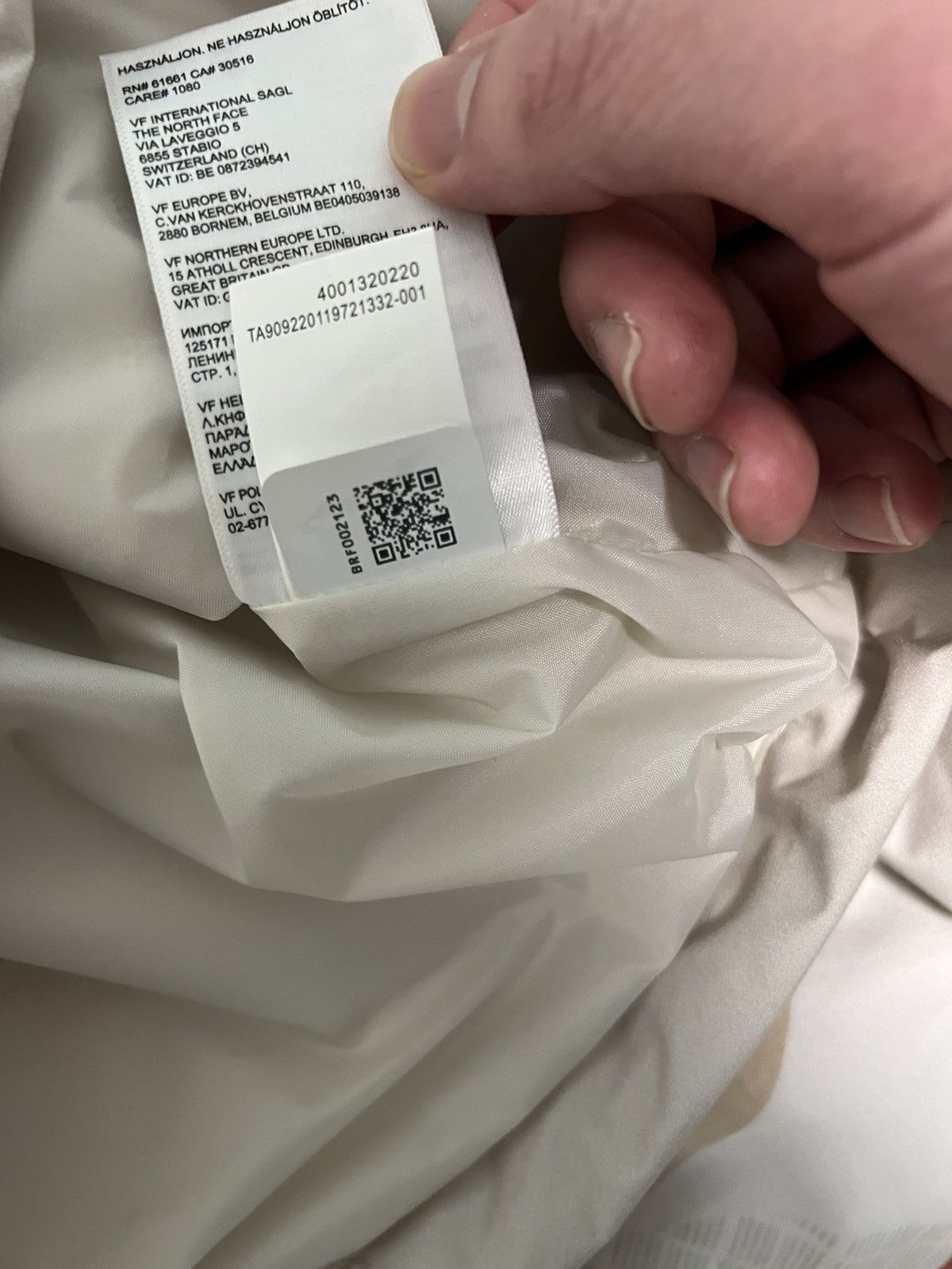 Kaws × The North Face Kaws TNF Mountain Jacket Size US M / EU 48-50 / 2 - 10 Thumbnail