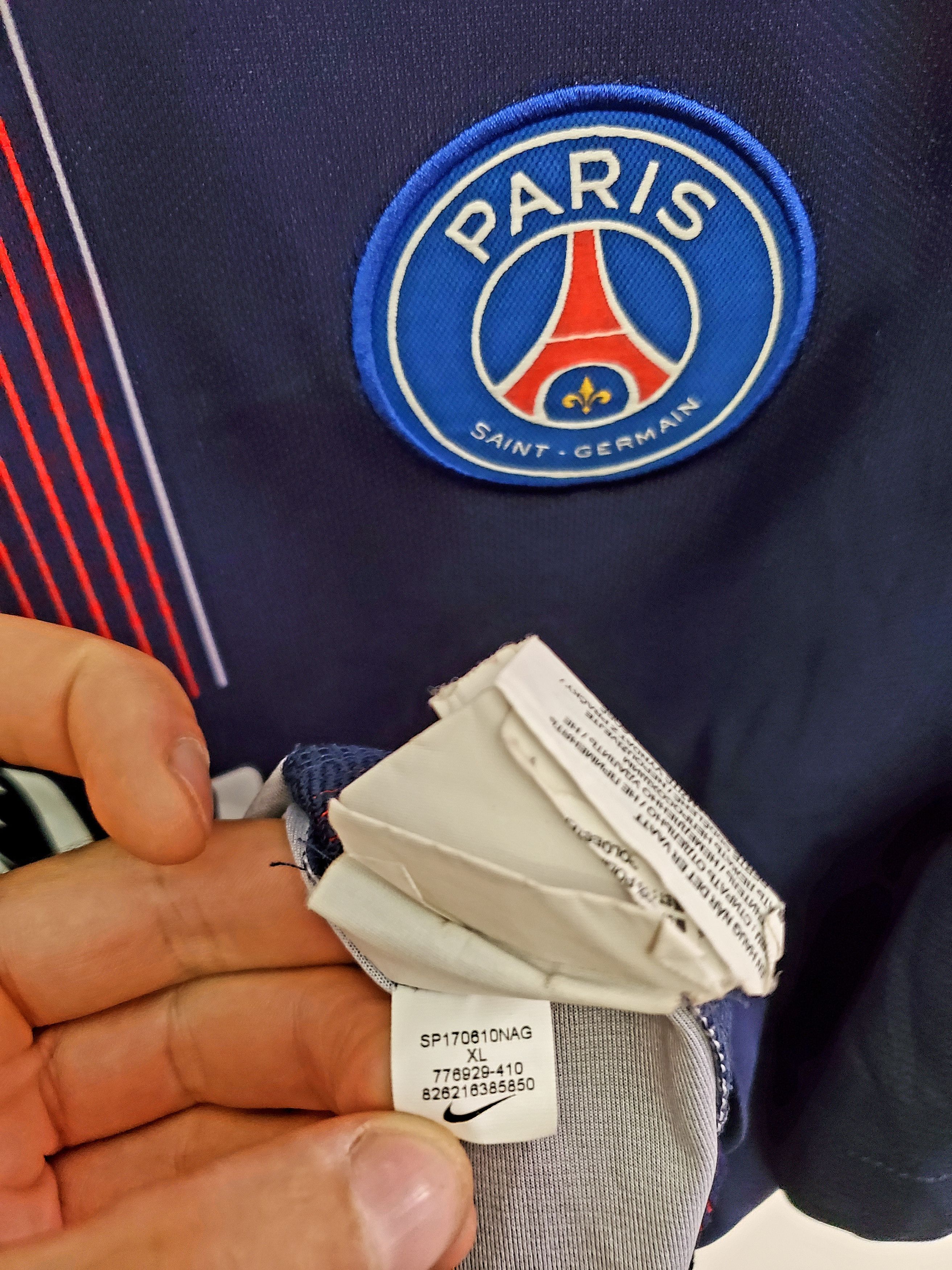Nike Paris Saint Germain Jersey 2016 2017 Home perfect condition Size US XL / EU 56 / 4 - 5 Thumbnail