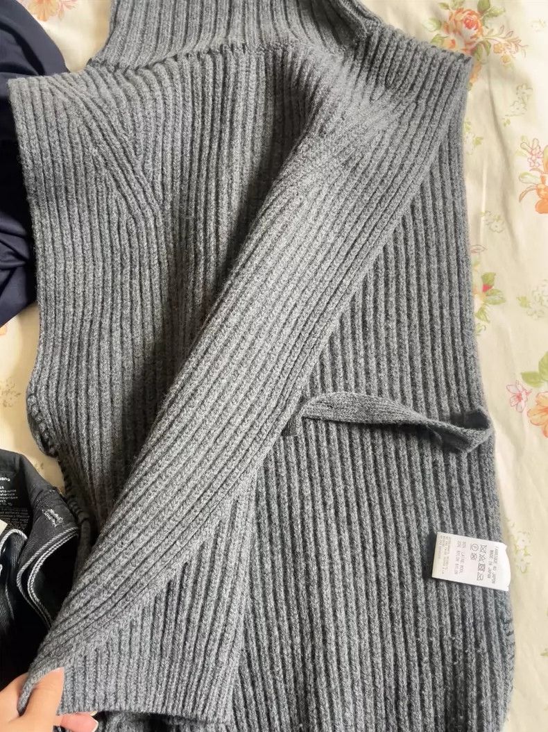 Y's Y's size os High collar wool vest with short front and long Size US M / EU 48-50 / 2 - 6 Thumbnail