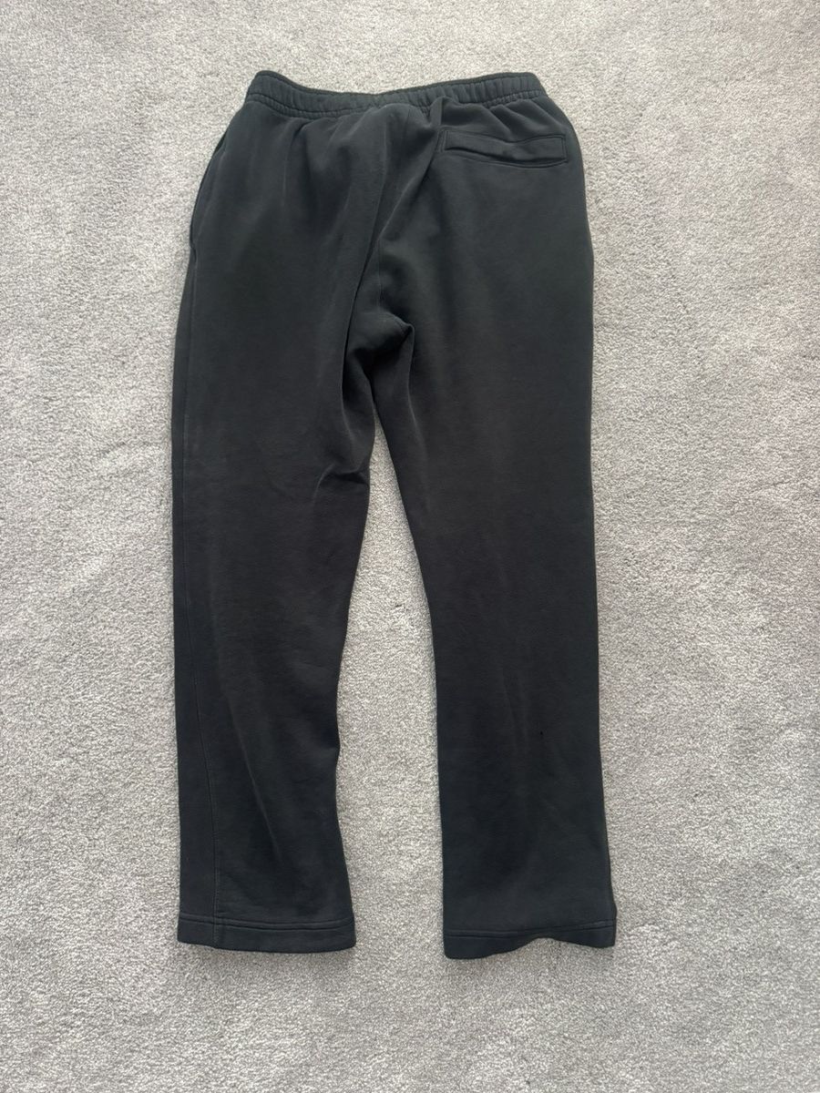 Nike Black nike joggers Size US 32 / EU 48 - 2 Thumbnail