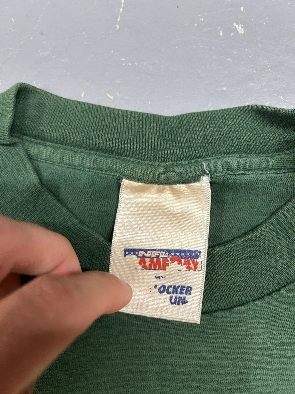 NFL × Vintage Crazy Vintage 90s Essential Green Bay Packers NFL Tee Shirt Size US L / EU 52-54 / 3 - 4 Thumbnail