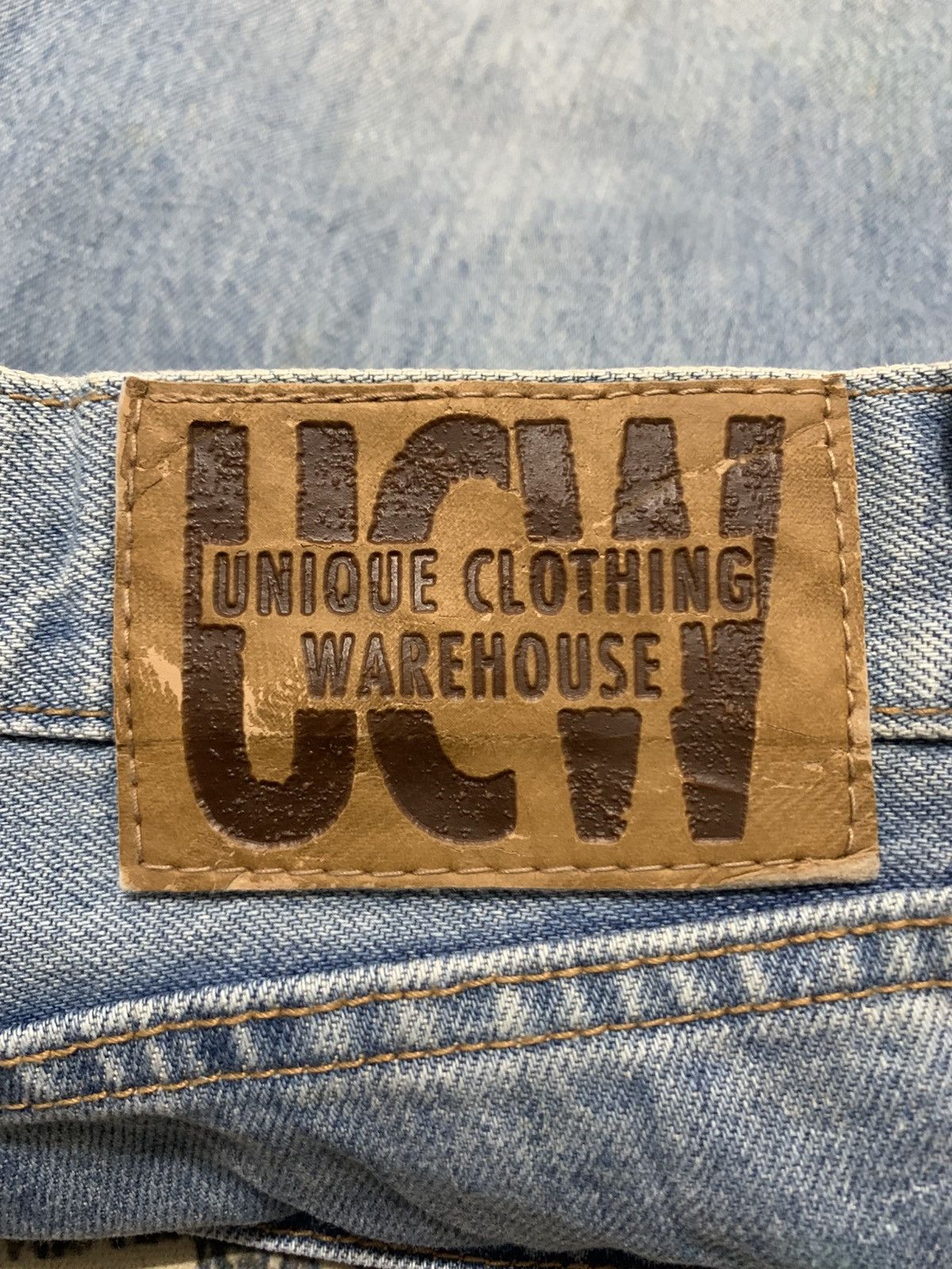 Japanese Brand Uniqlo Vintage UCW Baggy Jeans Light Wash Raw Hem Denim Size US 34 / EU 50 - 12 Thumbnail