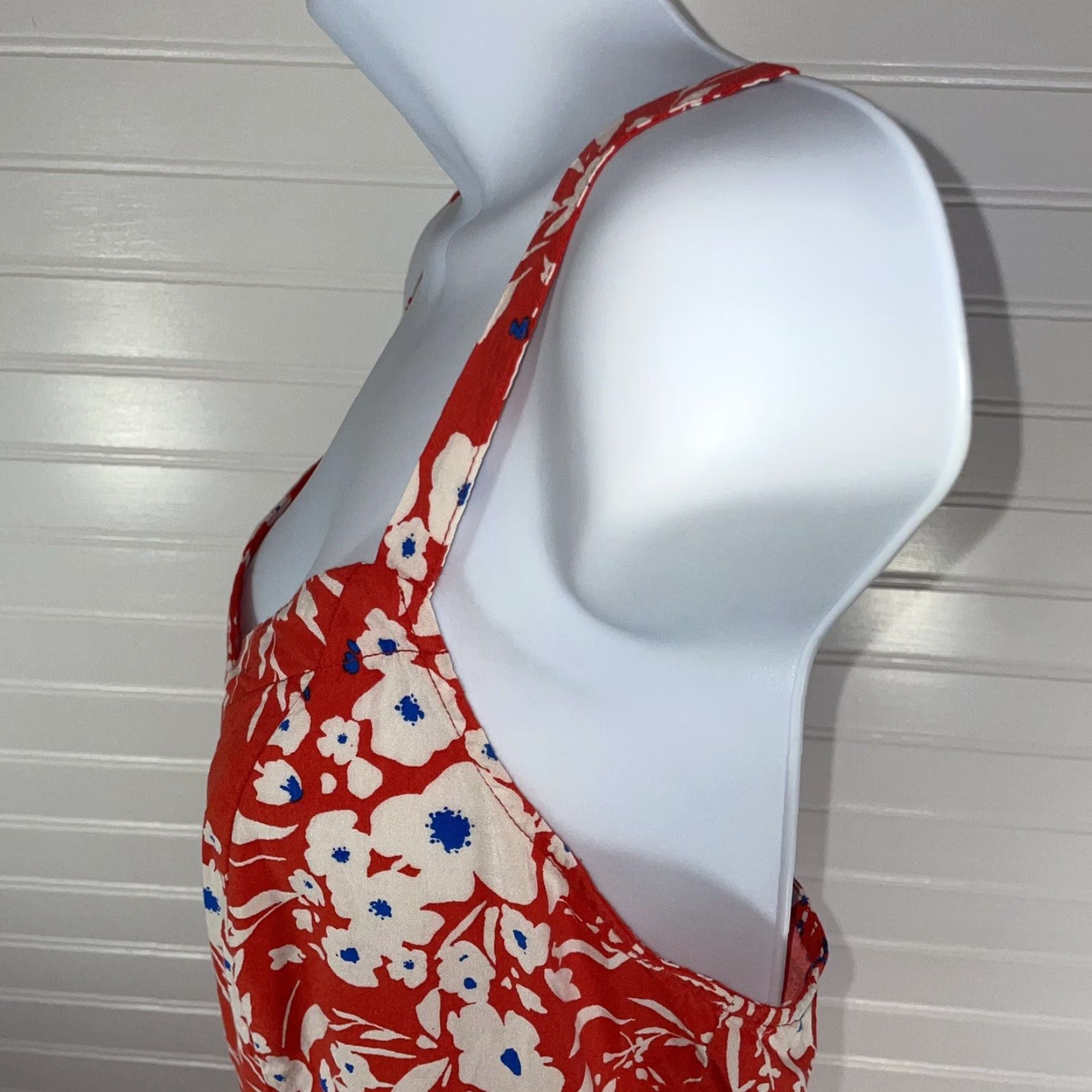 Banana Republic BANANA REPUBLIC Red Floral dress V-Neck Adjustable Straps Medium M Womens Sleeveless Sundress 2020s Short Knee-Length Size M / US 6-8 / IT 42-44 - 4 Thumbnail