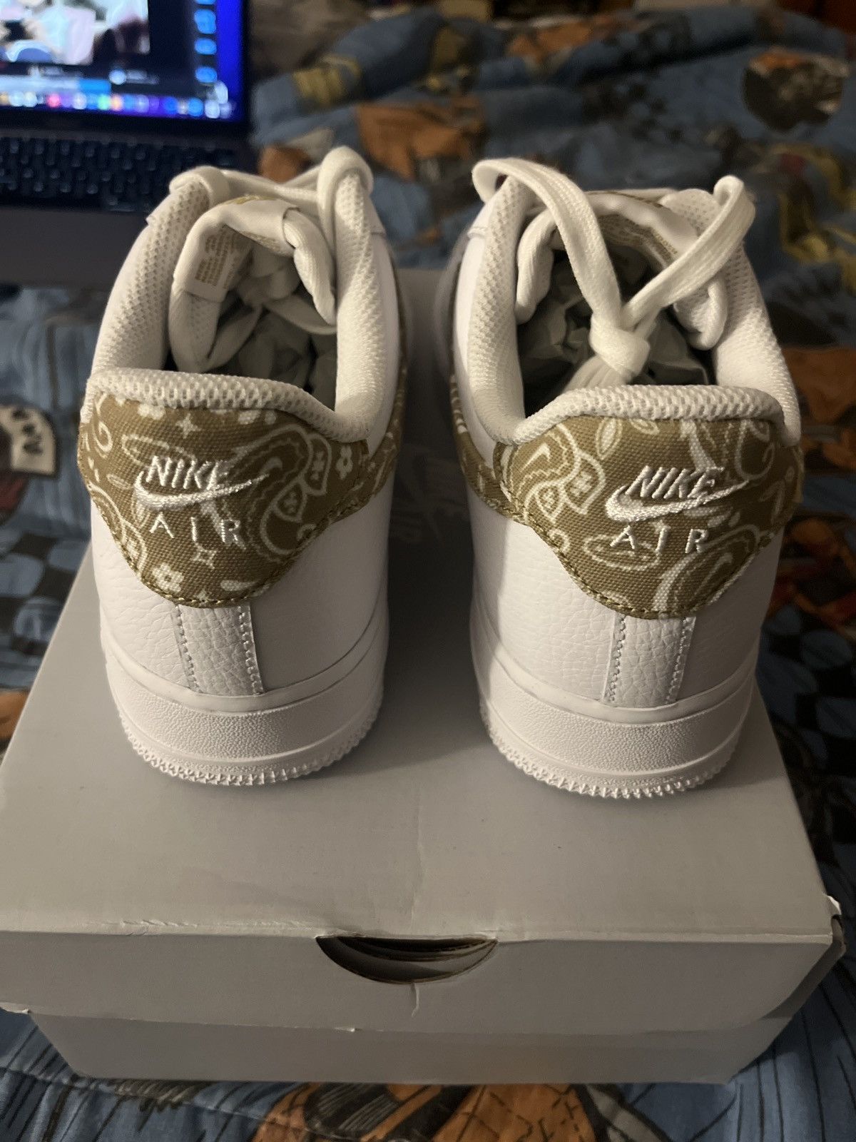 Nike Air Force 1 Barley White Size US 9 / EU 42 - 3 Thumbnail