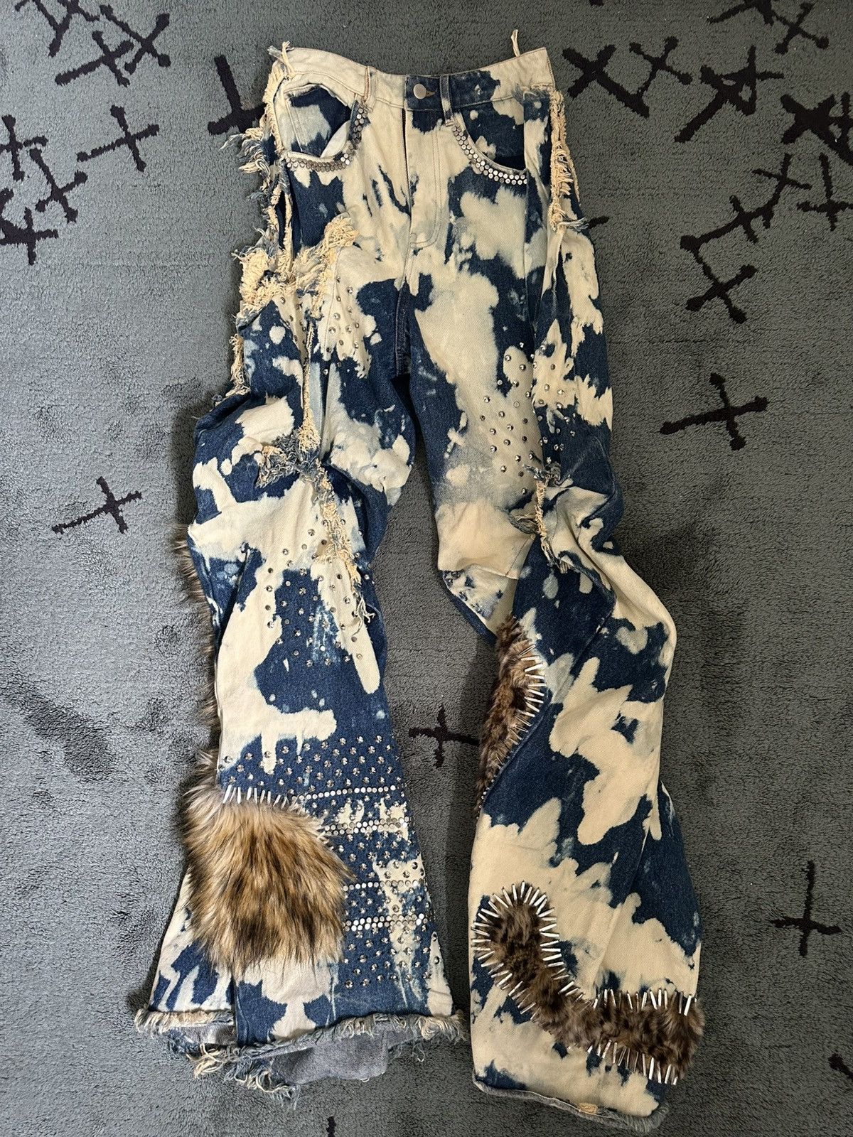 ASHISH Ashish Fall 2015 Faux Fur Studded Bleached Denim Jeans Size 26" / US 2 / IT 38 - 2 Thumbnail