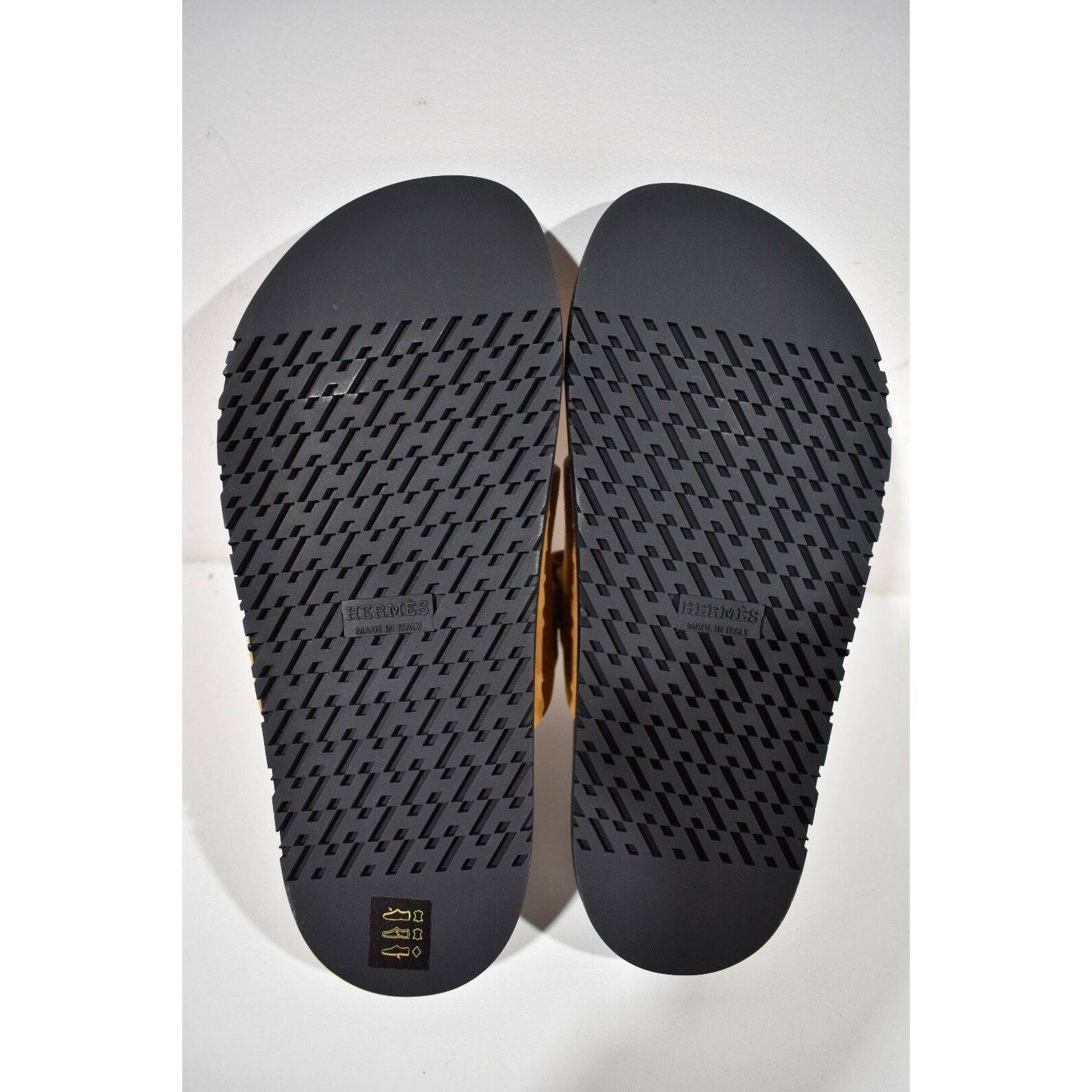 Hermes Hermes Chypre Sandal Black Naturel Gold Suede H Logo Size US 8 / IT 38 - 10 Thumbnail
