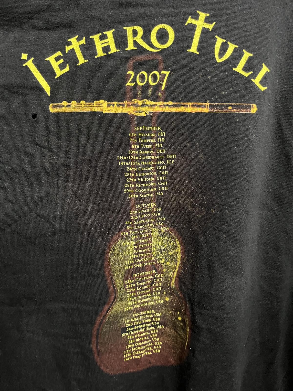 Designer Vintage Jethro Tull T-shirt 2007 Tour - Broadsword Logo -XL Size US XL / EU 56 / 4 - 6 Thumbnail